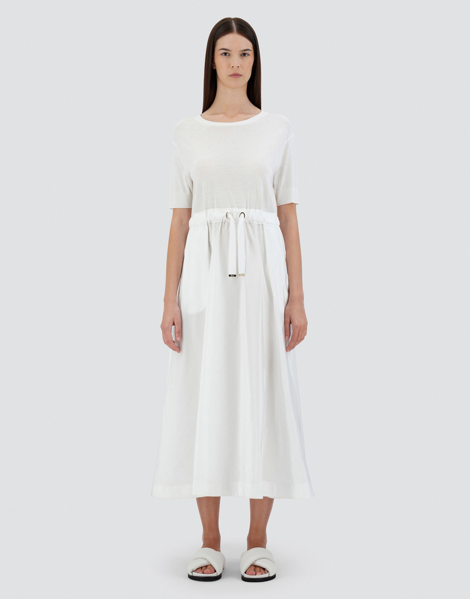 【HERNO】グラムニットエフェクトニュー テクノタフタワンピース AB000032D52056_9200_1.jpg?sw=