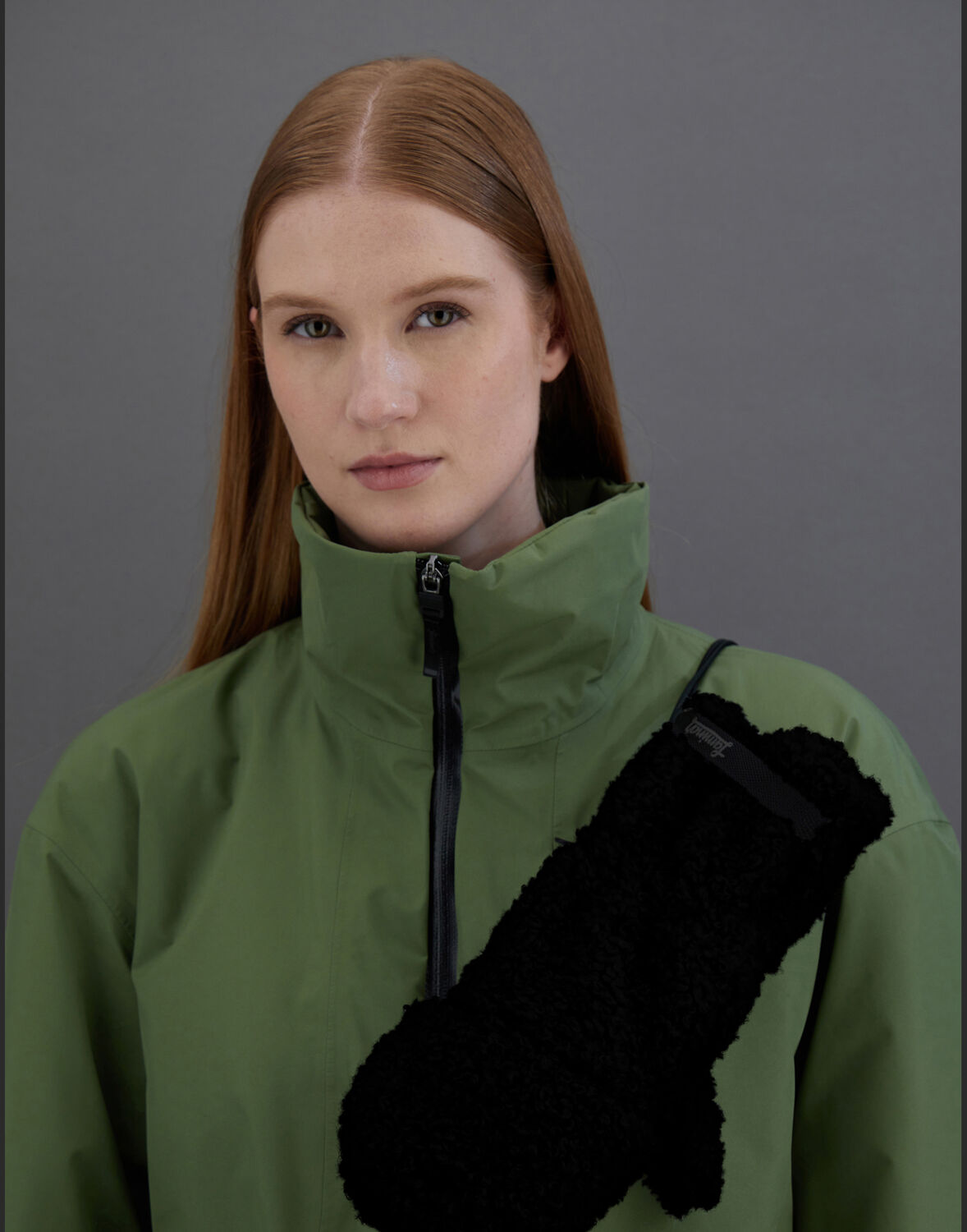 HERNO LAMINAR GLOVES IN COMFORT SHERPA 