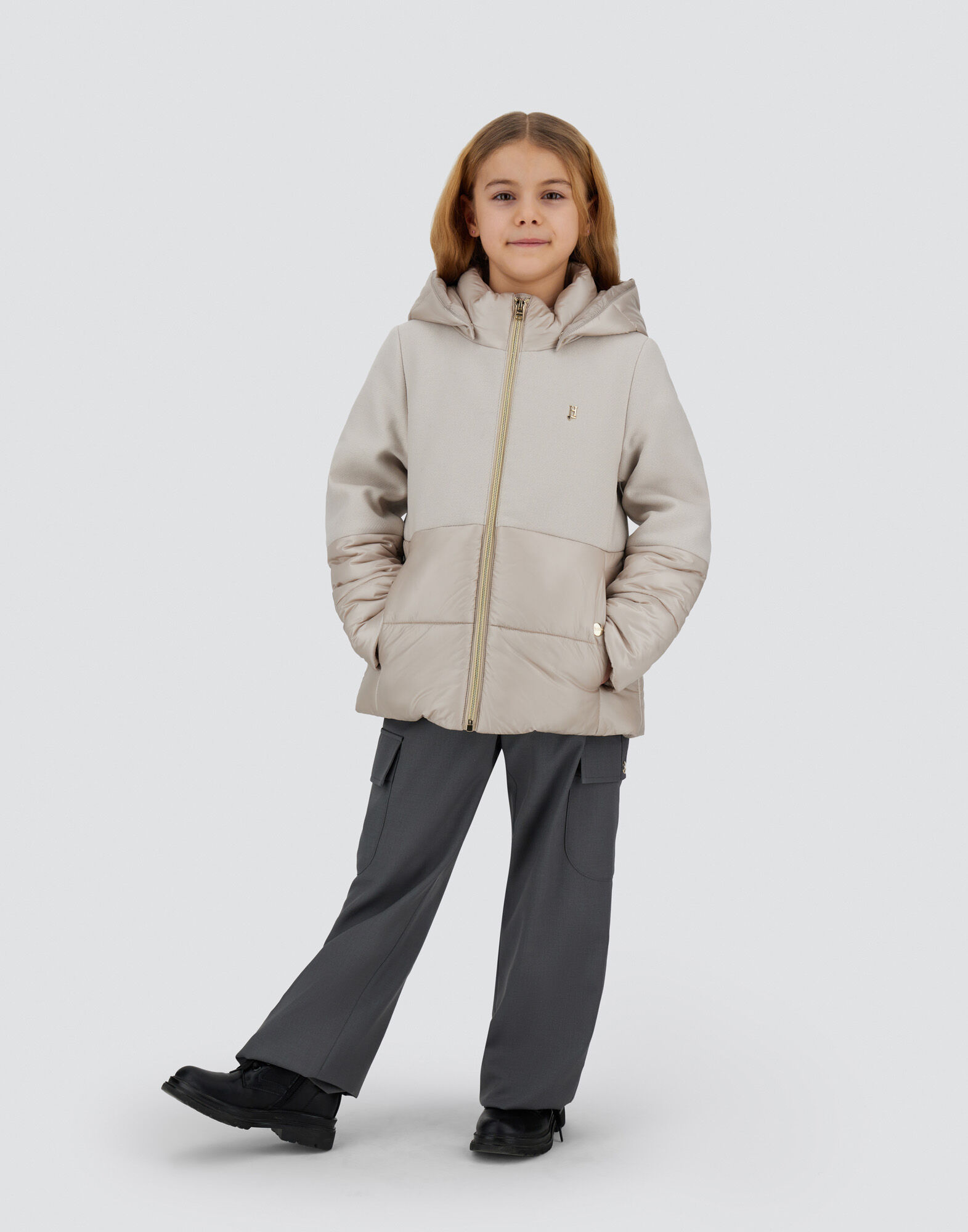 女児 CAPE IN ECOWOOL AND NYLON ULTRALIGHT シャンティイ Herno® (ヘルノ)