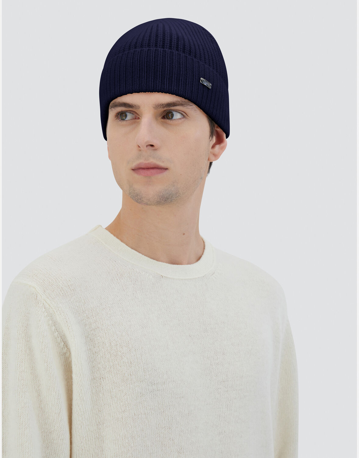 Herno エタニティ カシミヤ ニットキャップ In Navy Blue