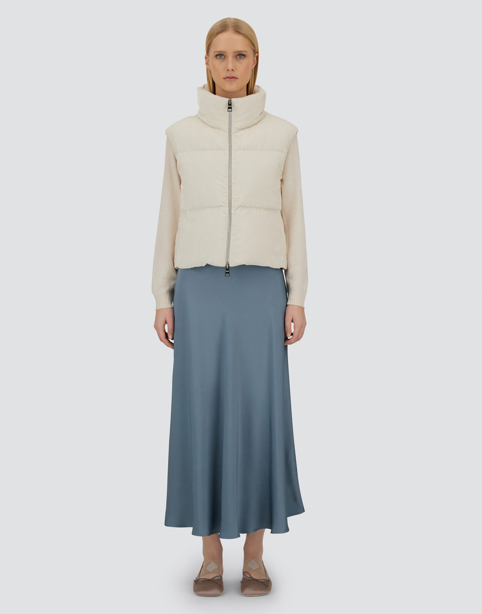 ダウンベスト HERNO 'Resort - Bright Corduroy' vest RESORT VEST IN BRIGHT CORDUROY in Chantilly for Women | Herno®