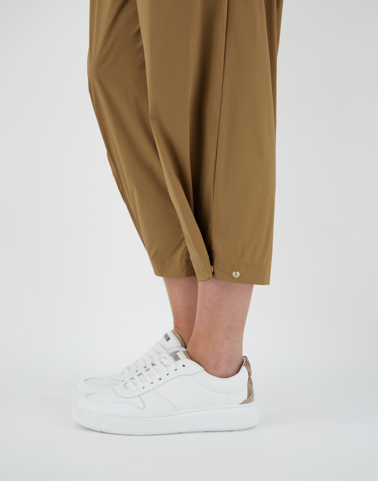 HERNO ライトナイロン ストレッチパンツ クロップド丈 レディース ライトナイロンストレッチ パンツ コッパー | Herno