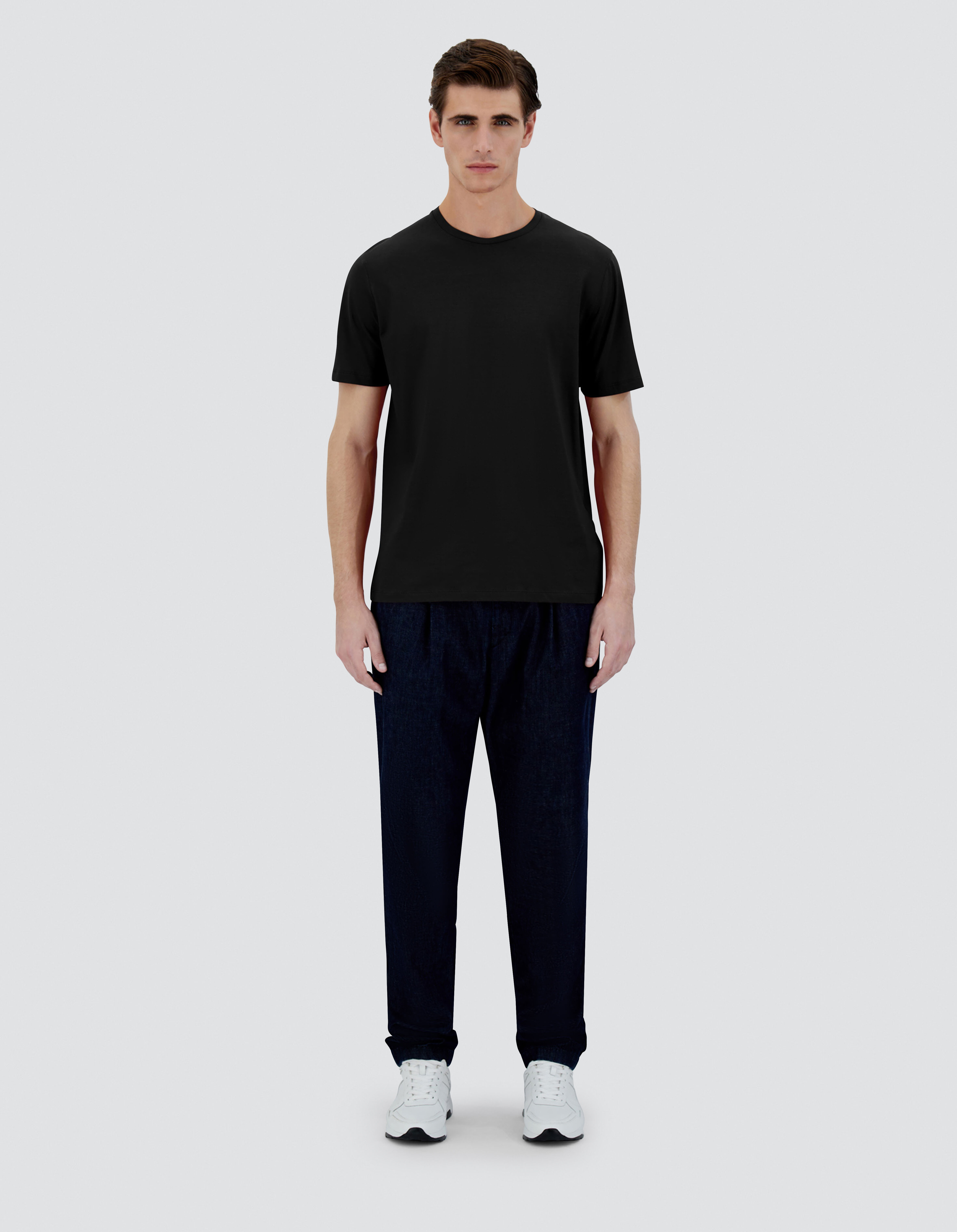 【送料&関税込】Herno Crepe T-shirt JERSEY CREPE T-SHIRT in Black for Men | Herno®
