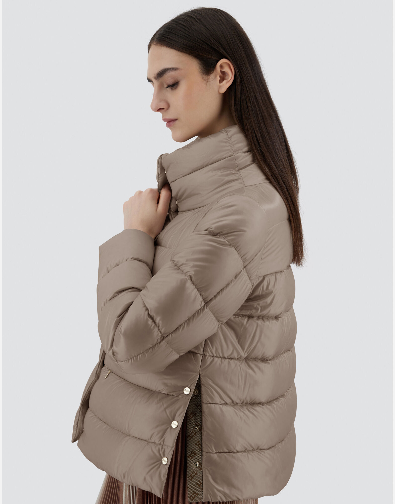 CAPE IN NYLON ULTRALIGHT in Dove Grey for Women Herno