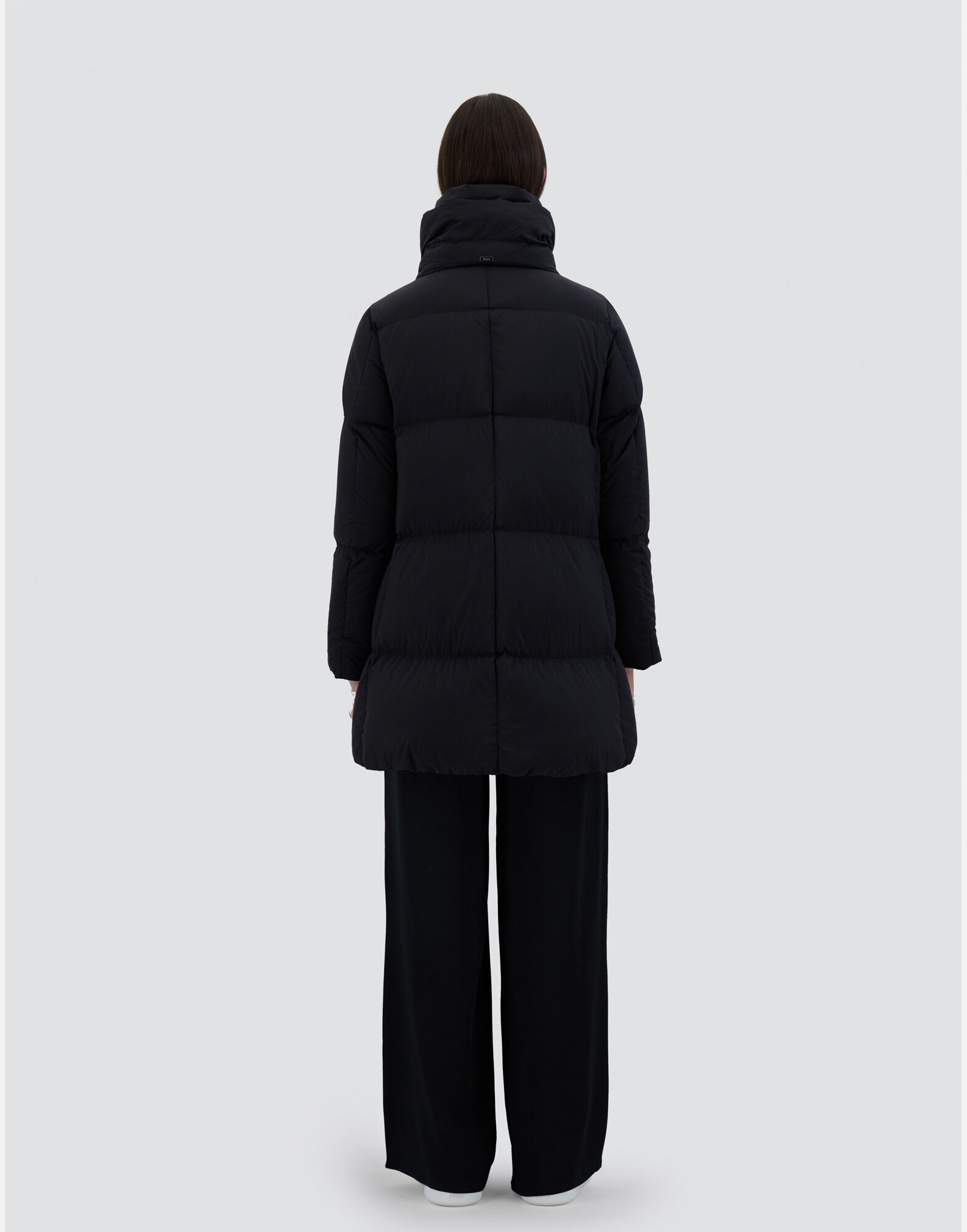 レディース エコアージュ Aシェイプ コート ブラック | Herno