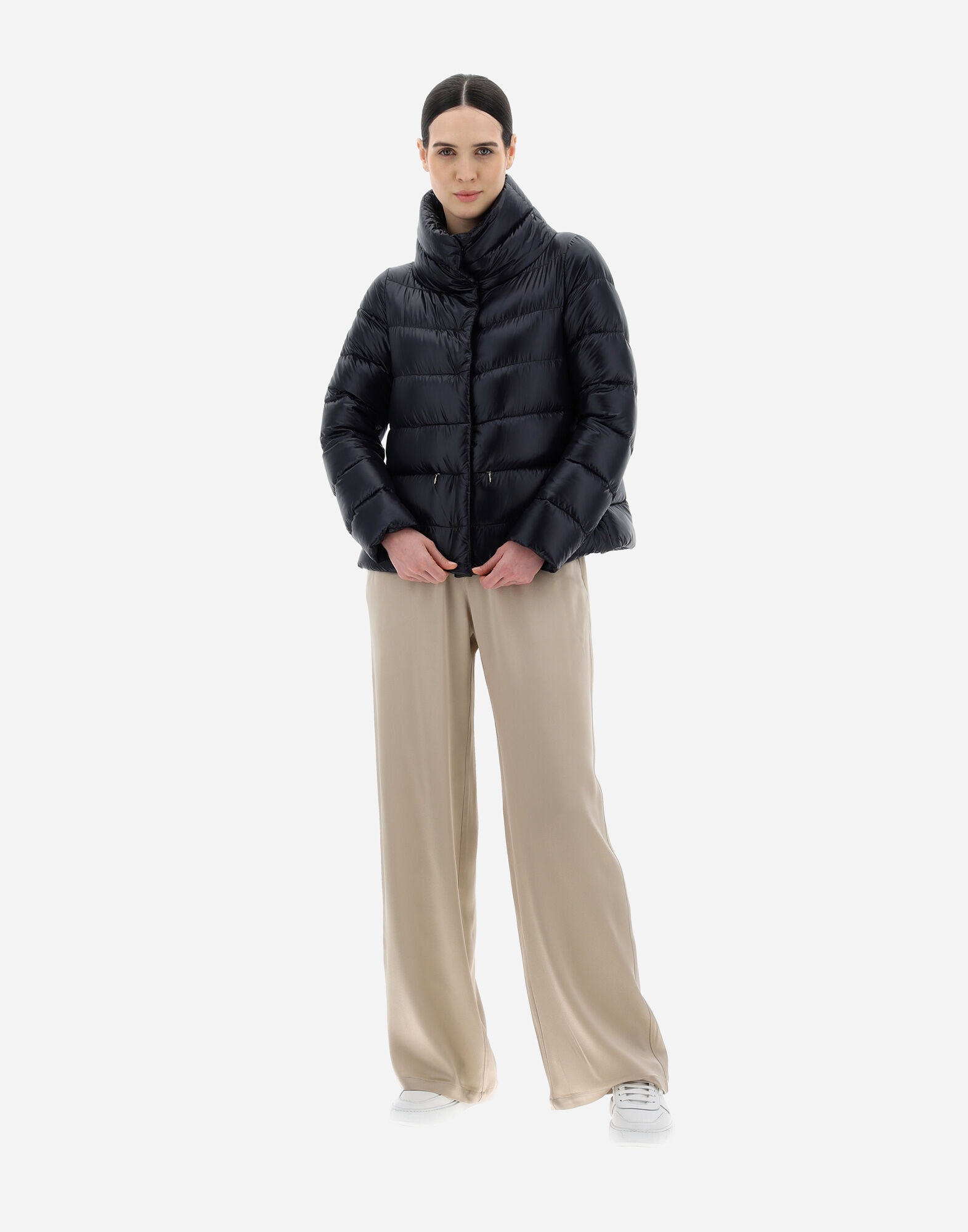 NYLON ULTRALIGHT CAPE JACKET in Black for Women Herno