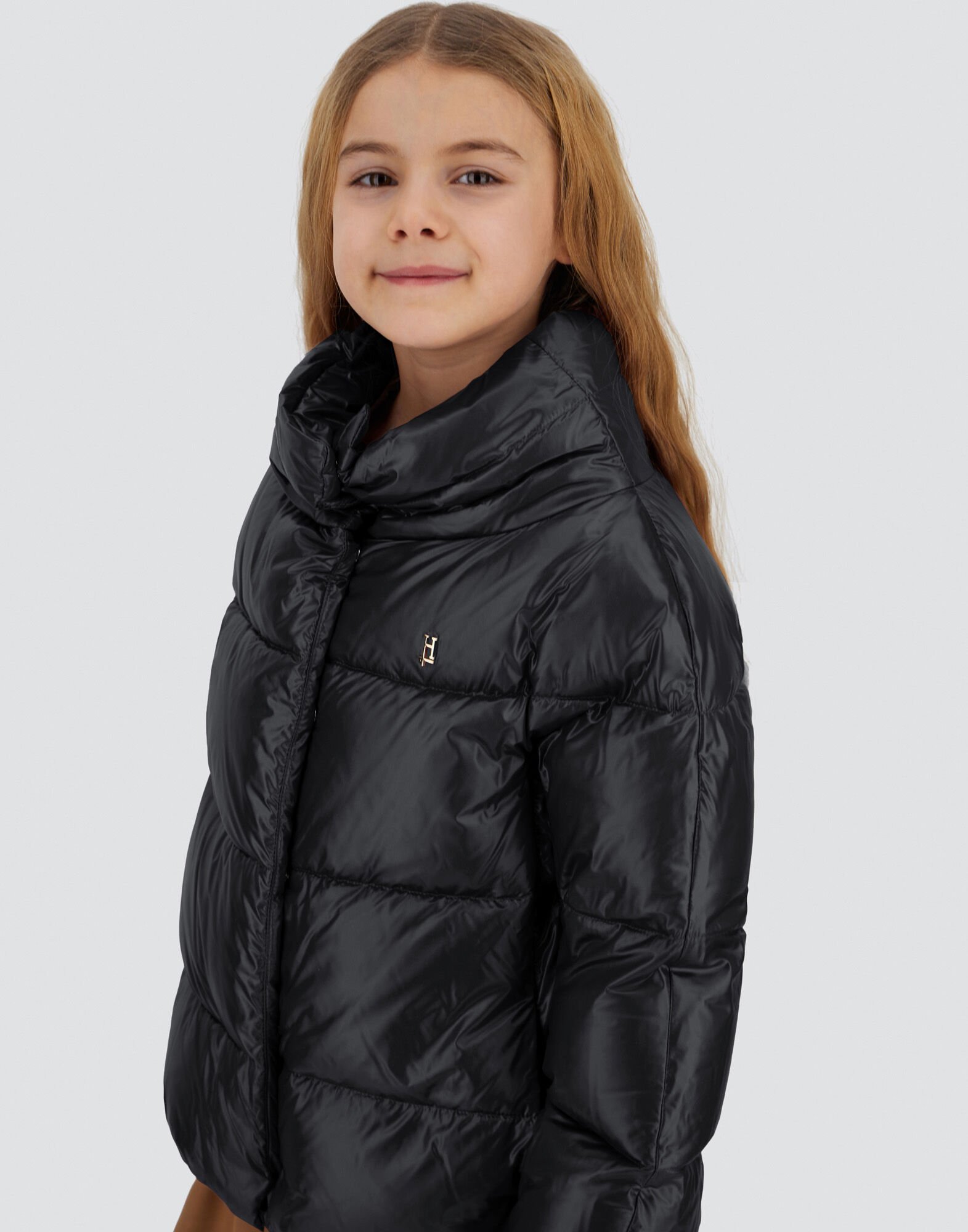 CAPE IN NYLON ULTRALIGHT in Black for Girls | Herno®