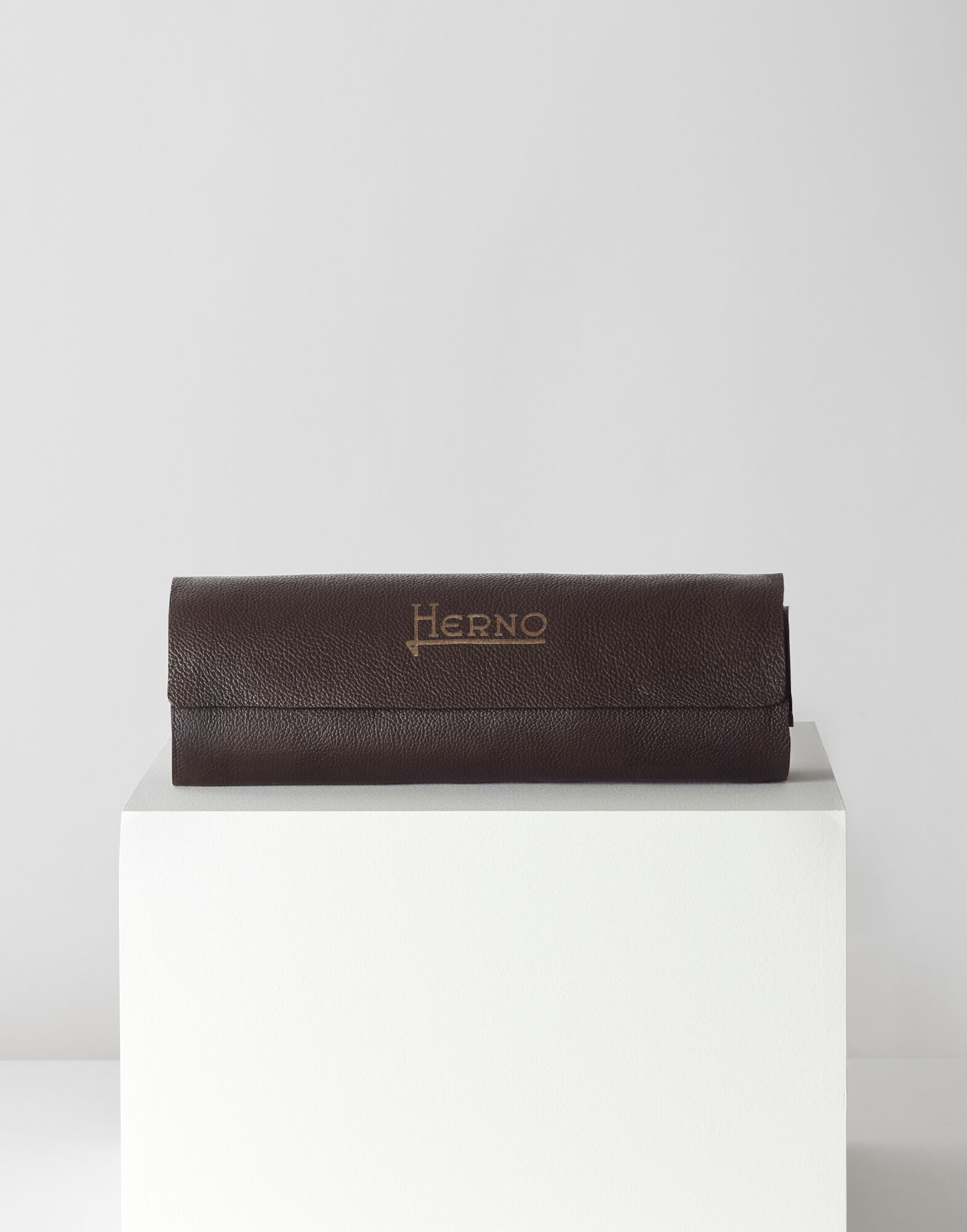 カトラリーセット レザーケース付き ココア | Herno® (ヘルノ)