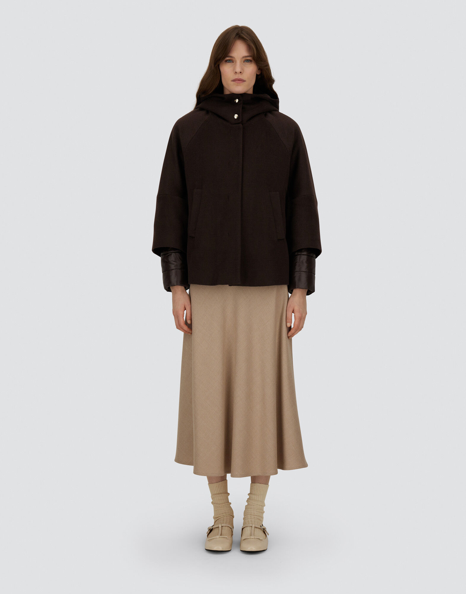 レディース CAPE IN PURE CASHMERE AND NYLON ULTRALIGHT ダーク