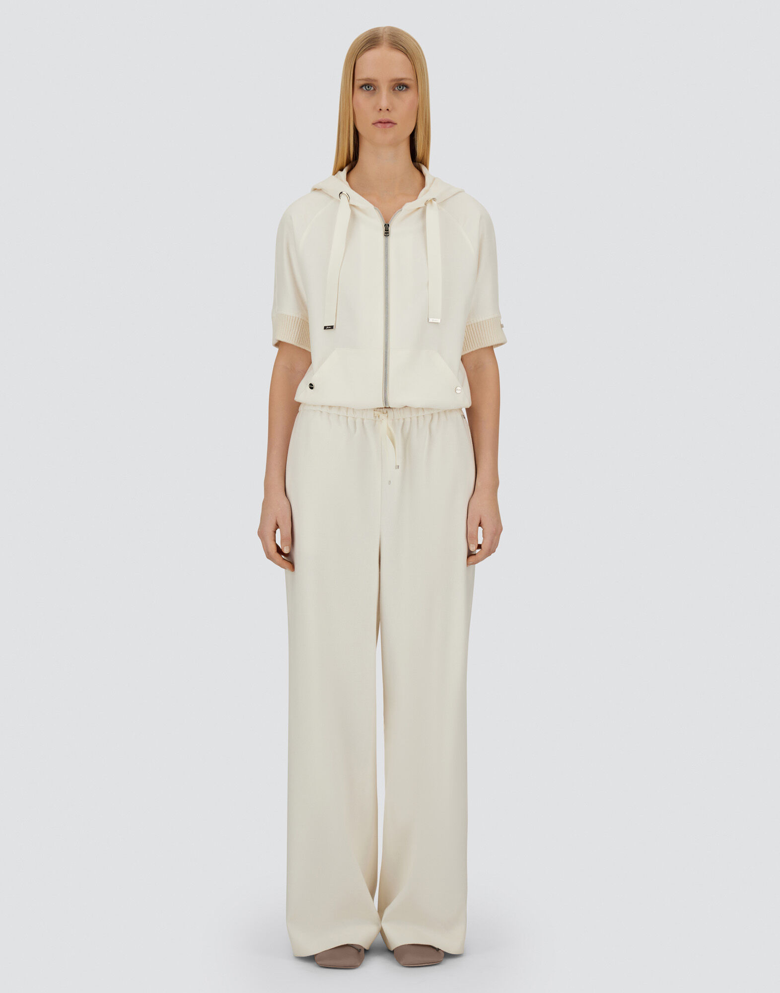 パンツ・ボトムスその他 Herno Cashmere and silk trousers RESORT TROUSERS IN CASHMERE SILK in Ivory for Women | Herno®