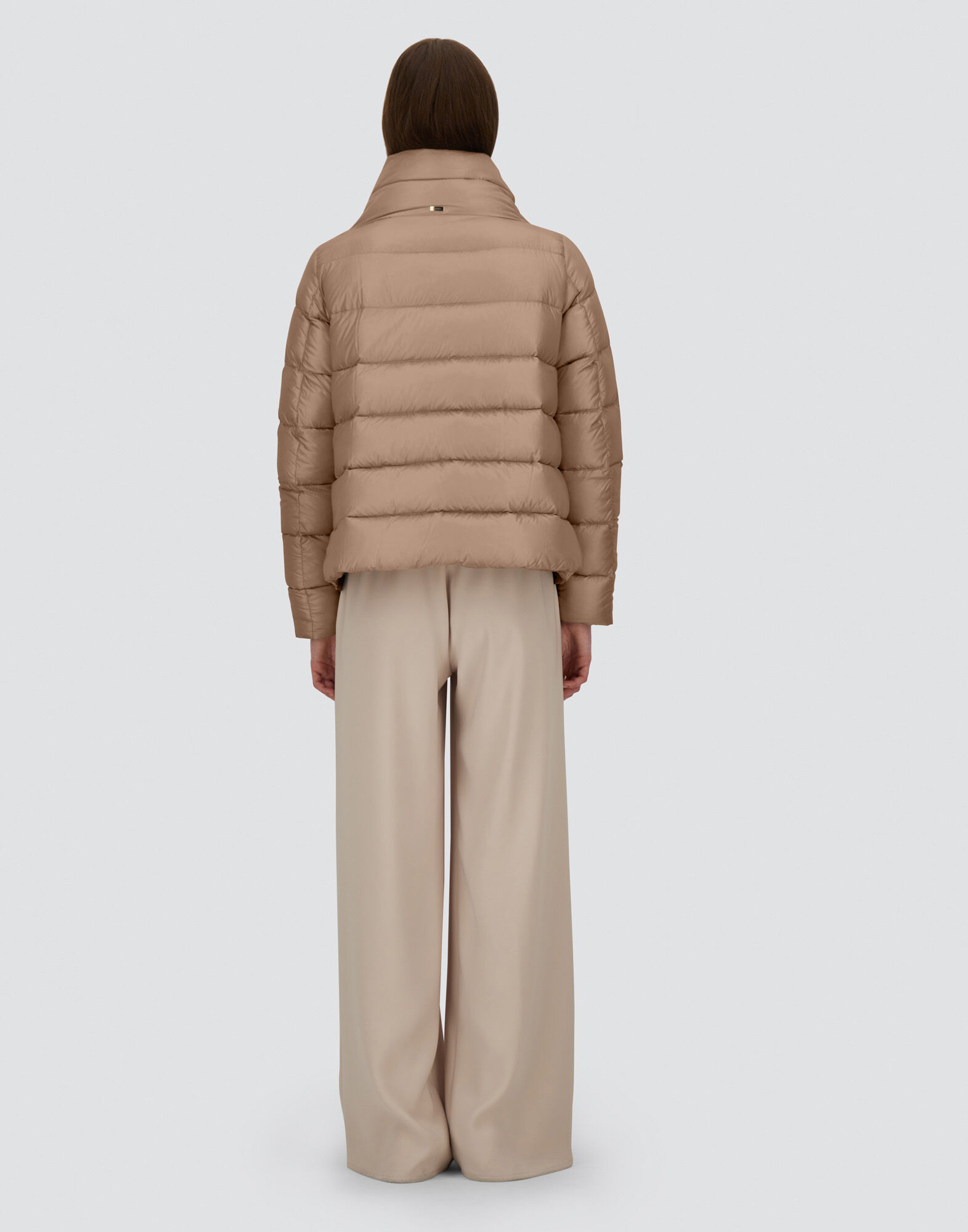 レディース CAPPA IN NYLON ULTRALIGHT グレージュ | Herno