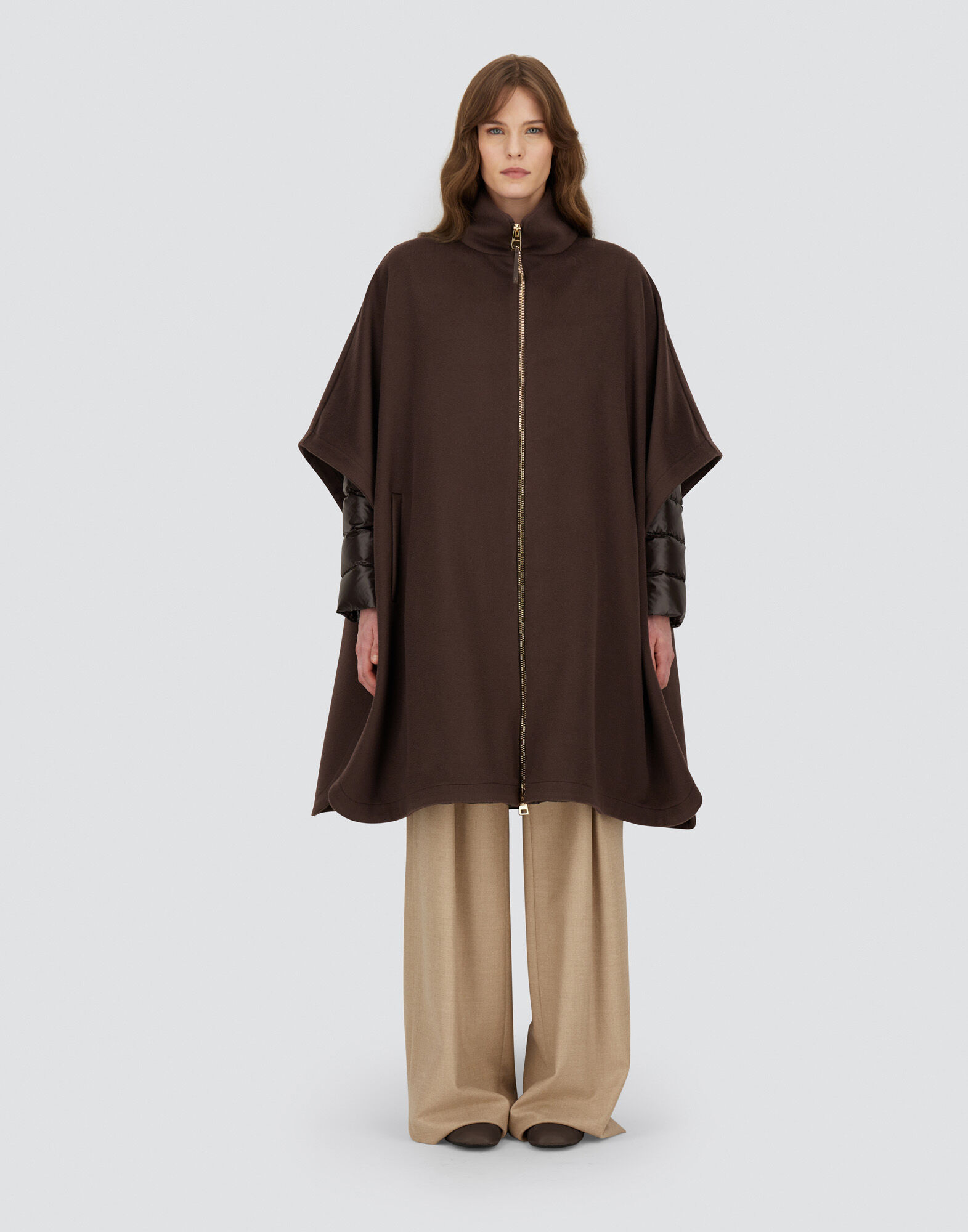 レディース PONCHO IN LUXURY WOOL AND NYLON ULTRALIGHT ダーク