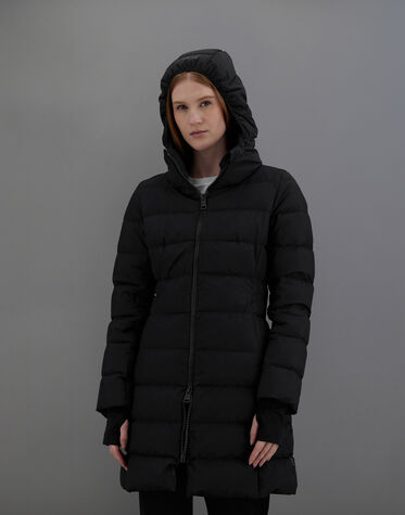 LAMINAR SLIM-FIT COAT IN GORE-TEX INFINIUM WINDSTOPPER in Black 