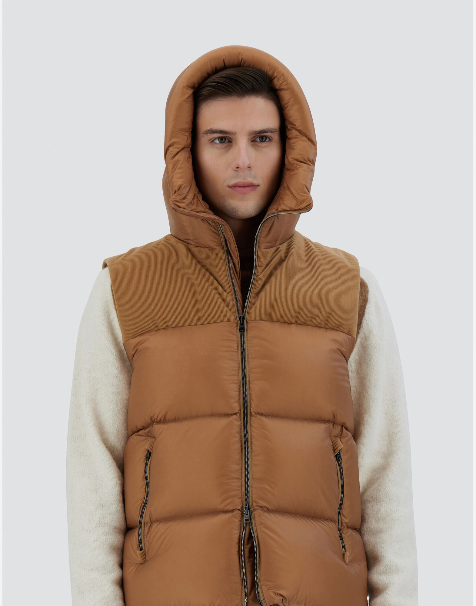 VEST IN NYLON ULTRALIGHT AND LINEN VELVET in Camel for Men Herno
