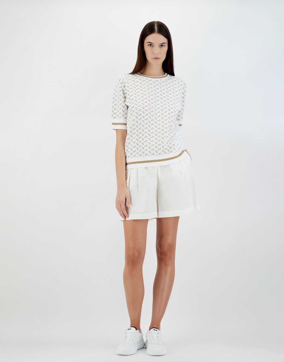 Herno Endless Viscose Monogram Tシャツ In White