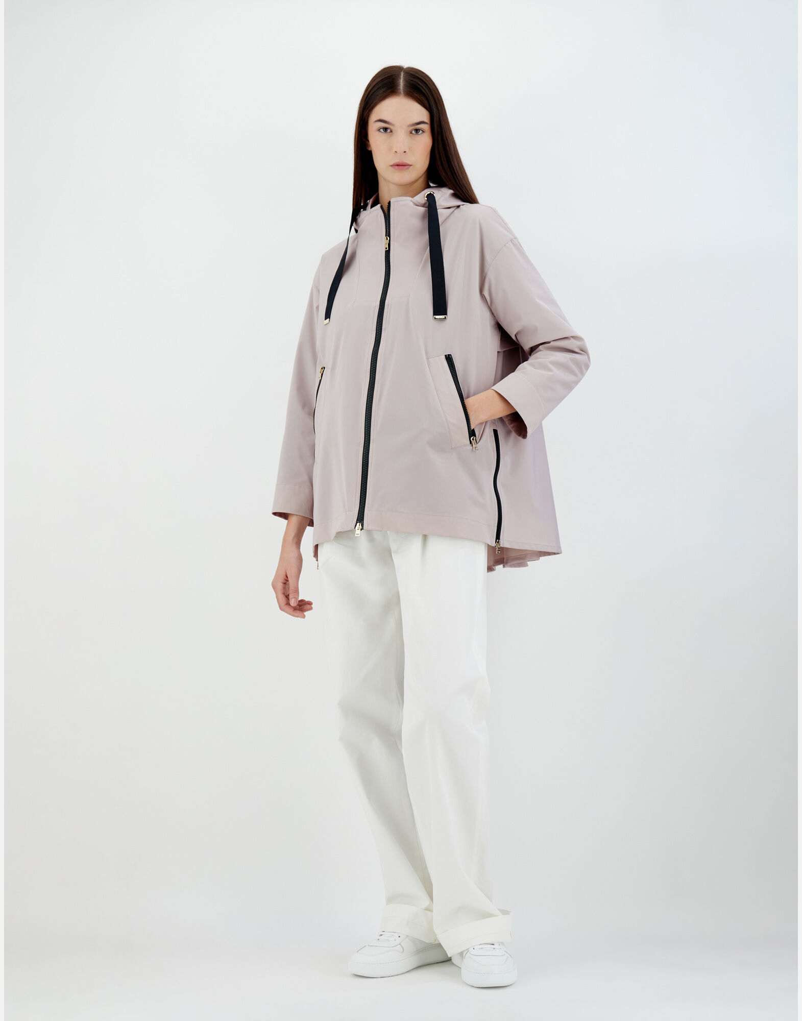 【HERNO】ヘルノ NYLON ULTRALIGHT ジャケット HERNO ヘルノ ダウンジャケット NYLON ULTRALIGHT & LADY CAPE