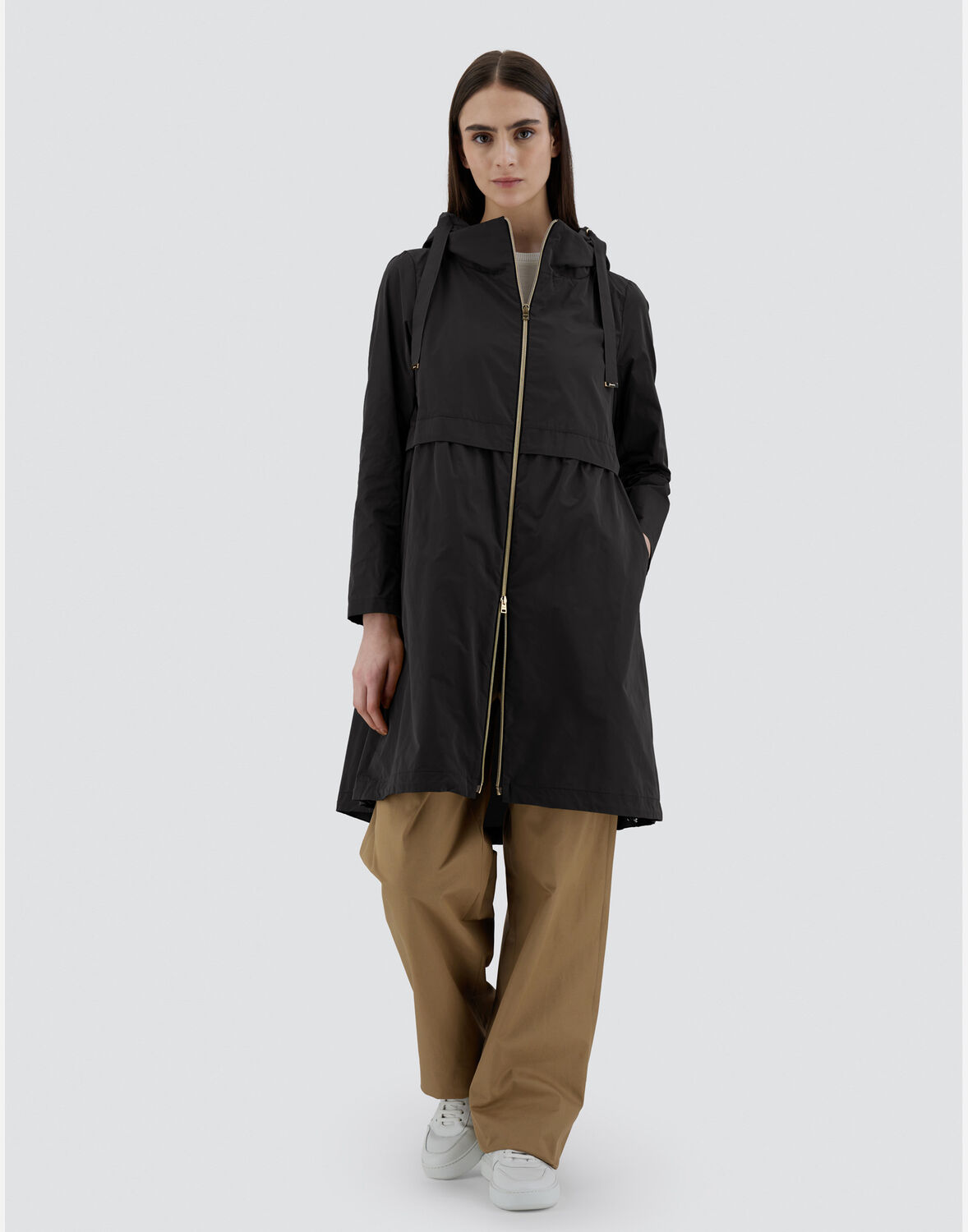 Herno Parka In New Techno Taffeta - Female Woman New Arrivals Black 46 In ブラック