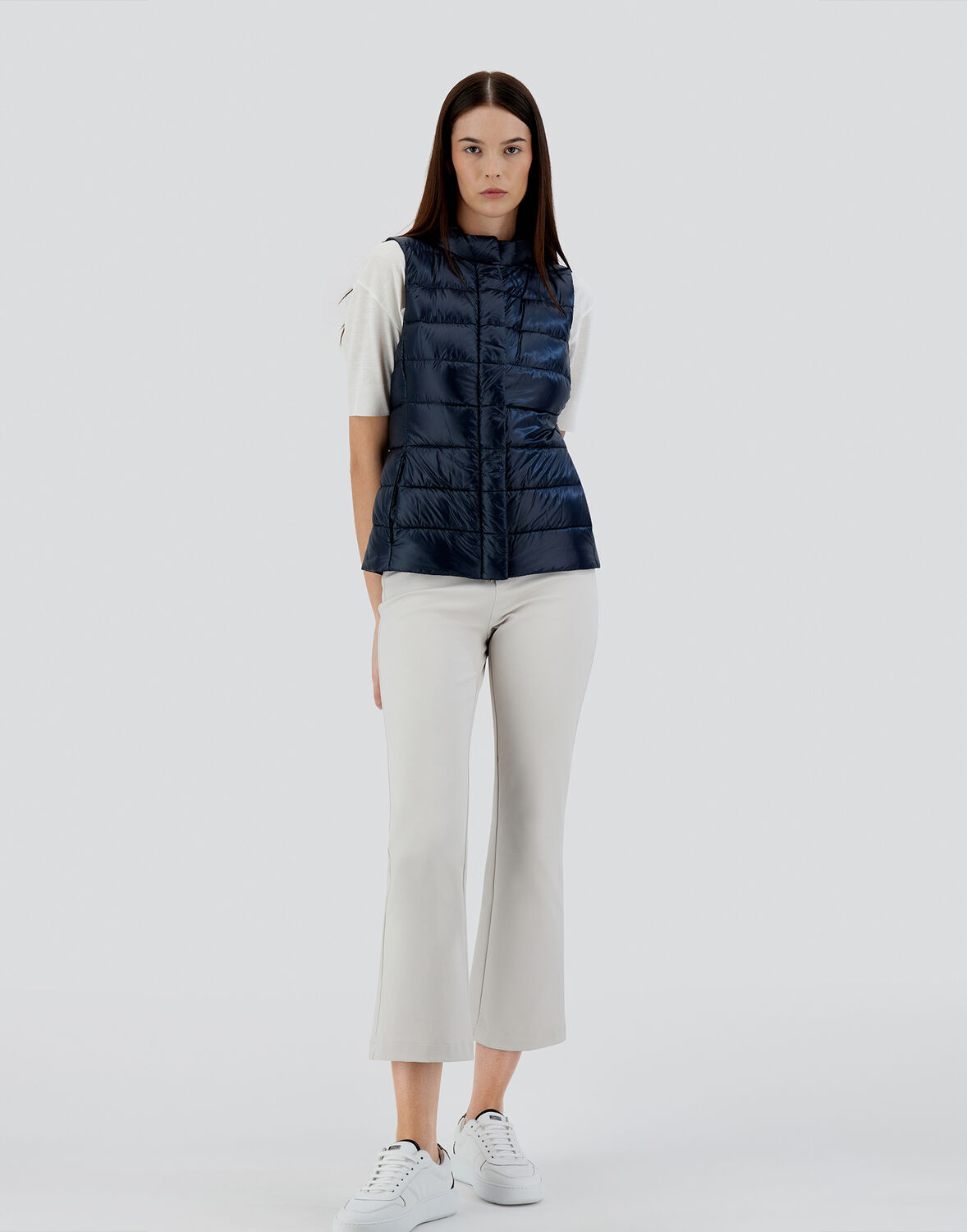 Herno Ultralight Windproof Vest Silky Effect In Navy Blue