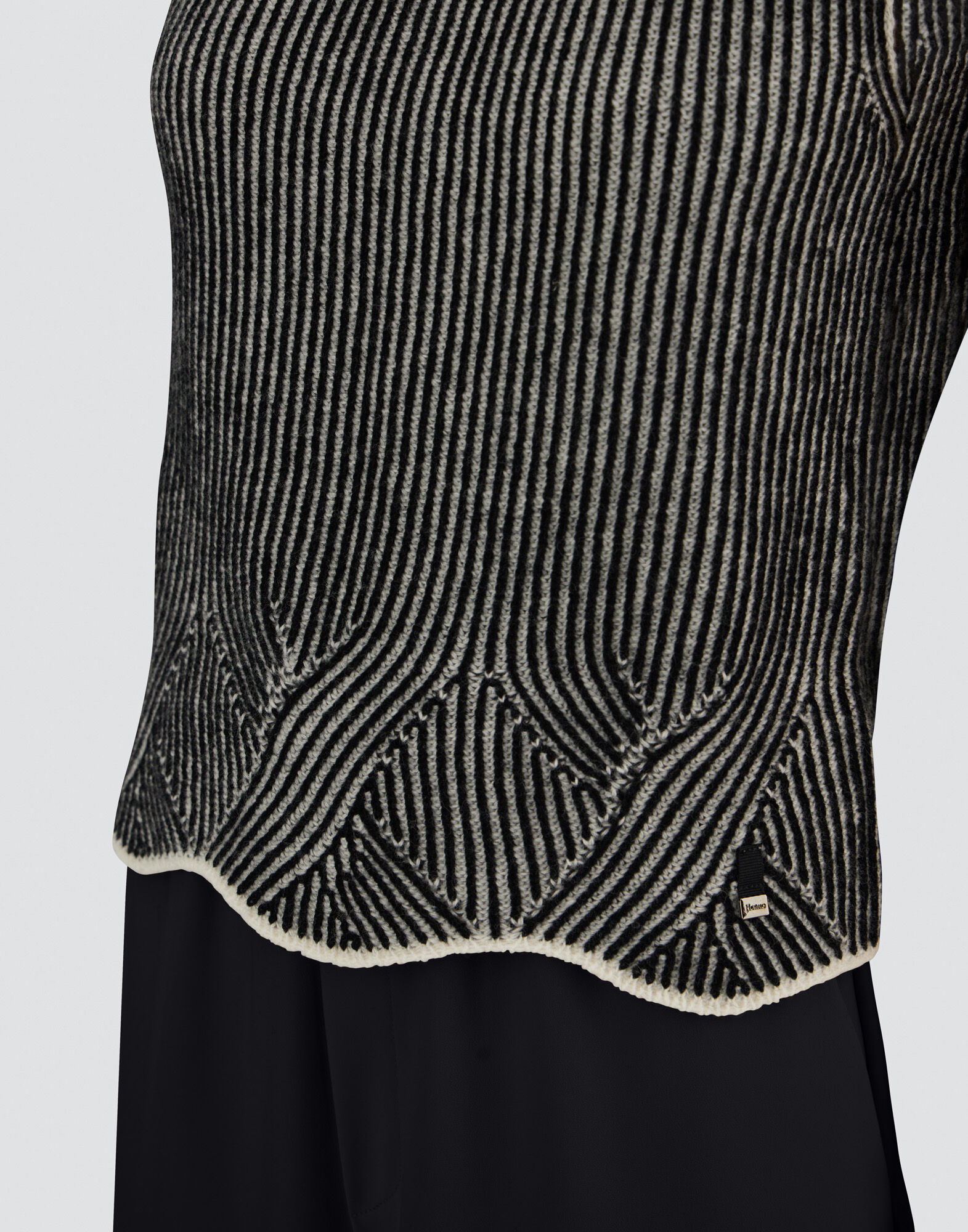 レディース ツートーンヴァニセウール ベスト ホワイト/ブラック