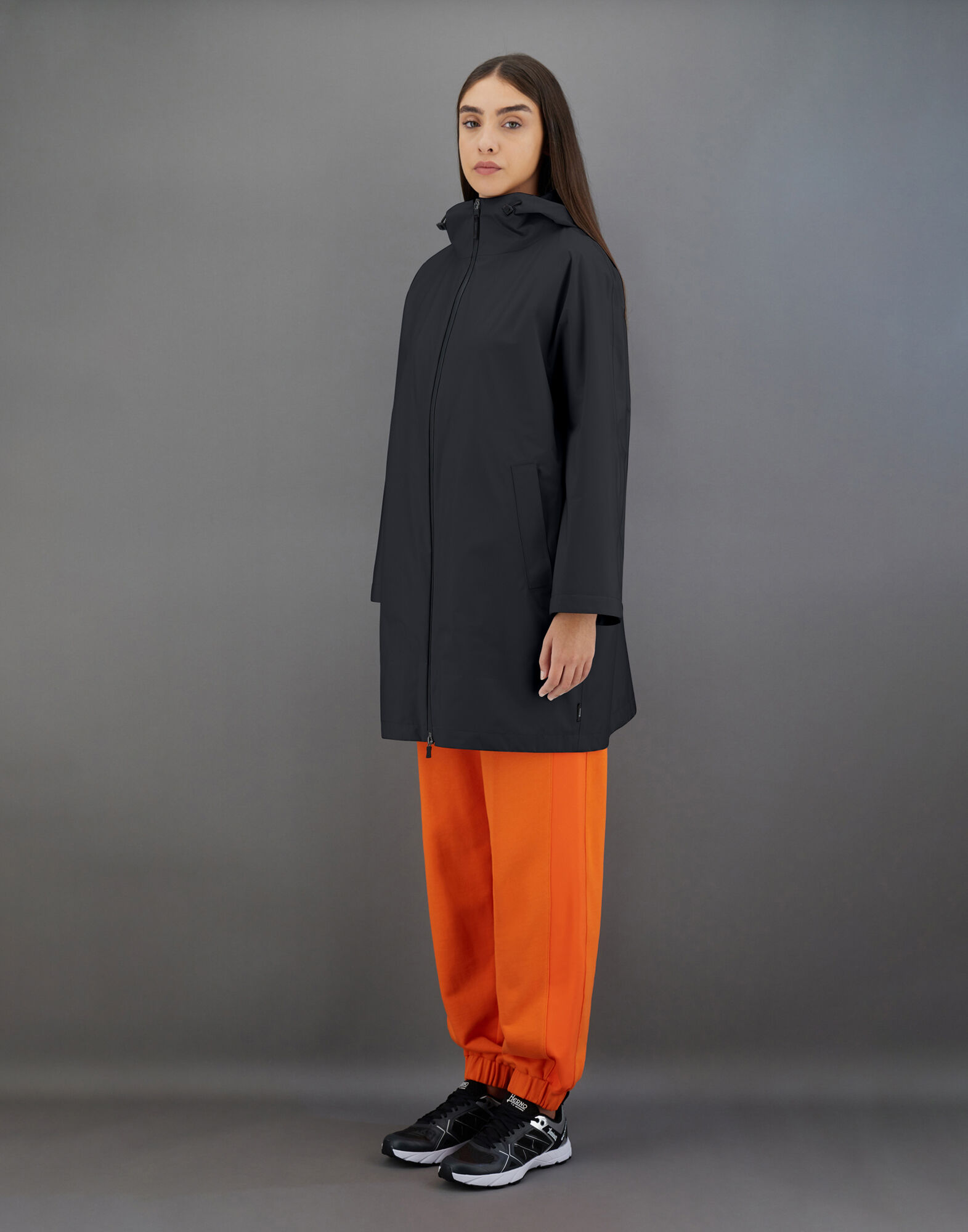 LAMINAR JACKET IN GORE TEX PACLITE in Black for Women Herno