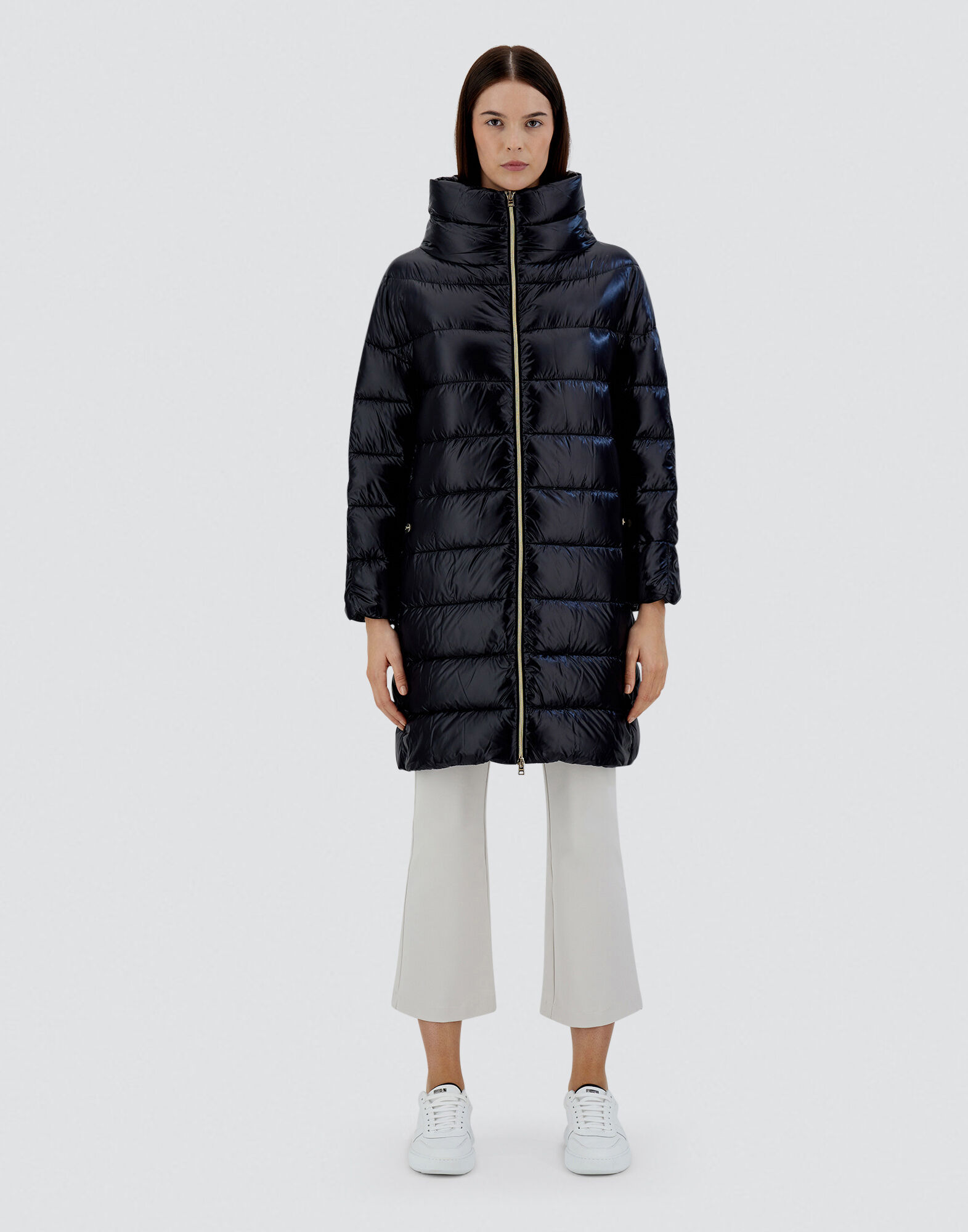 美品 HERNO ヘルノ イタリア製 シルク ナイロン コート ブラック 42 レディース MATILDE ブラック | Herno® (ヘルノ)