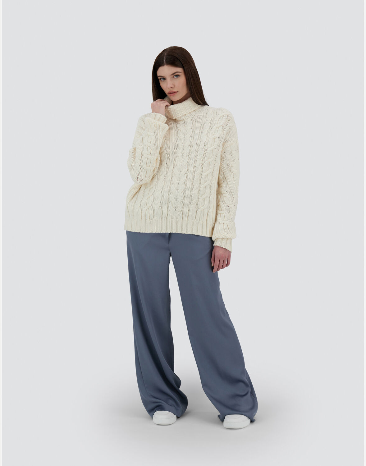 Herno インフィニティ ブレード Resort ニットトップス In White