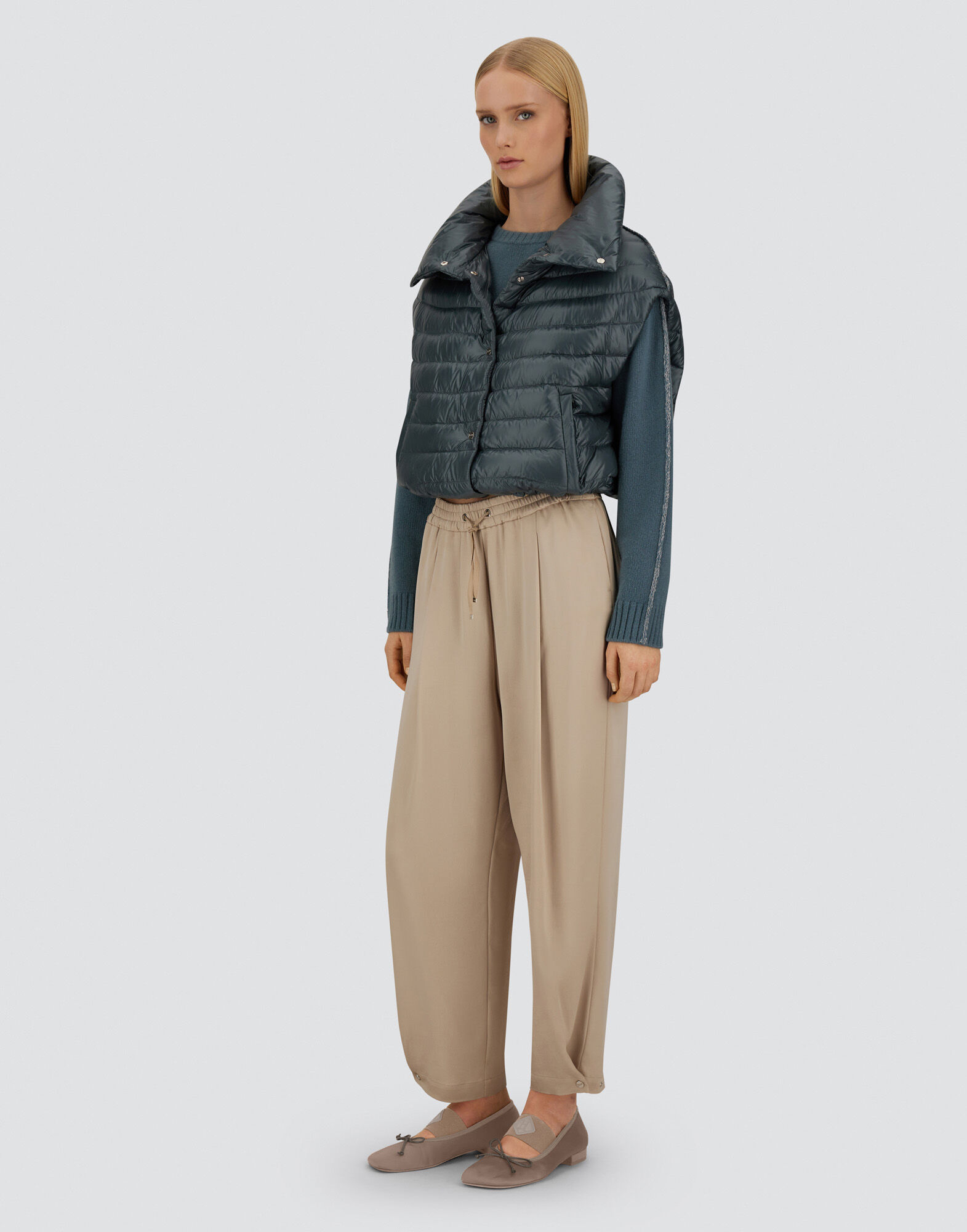 レディース リゾート ナイロンウルトラライト ベスト ミッドナイト