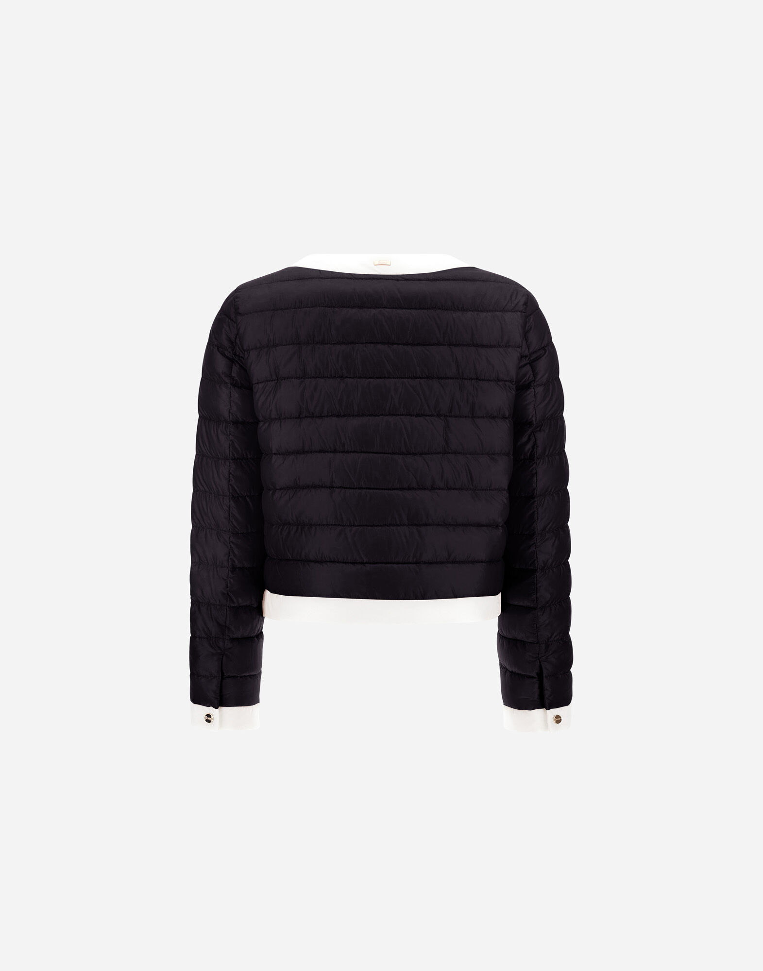 ヘルノ NYLON ULTRALIGHT AND ECOAGE ジャケット PI001997D ヘルノ NYLON ULTRALIGHT AND ECOAGE ジャケット PI001997D
