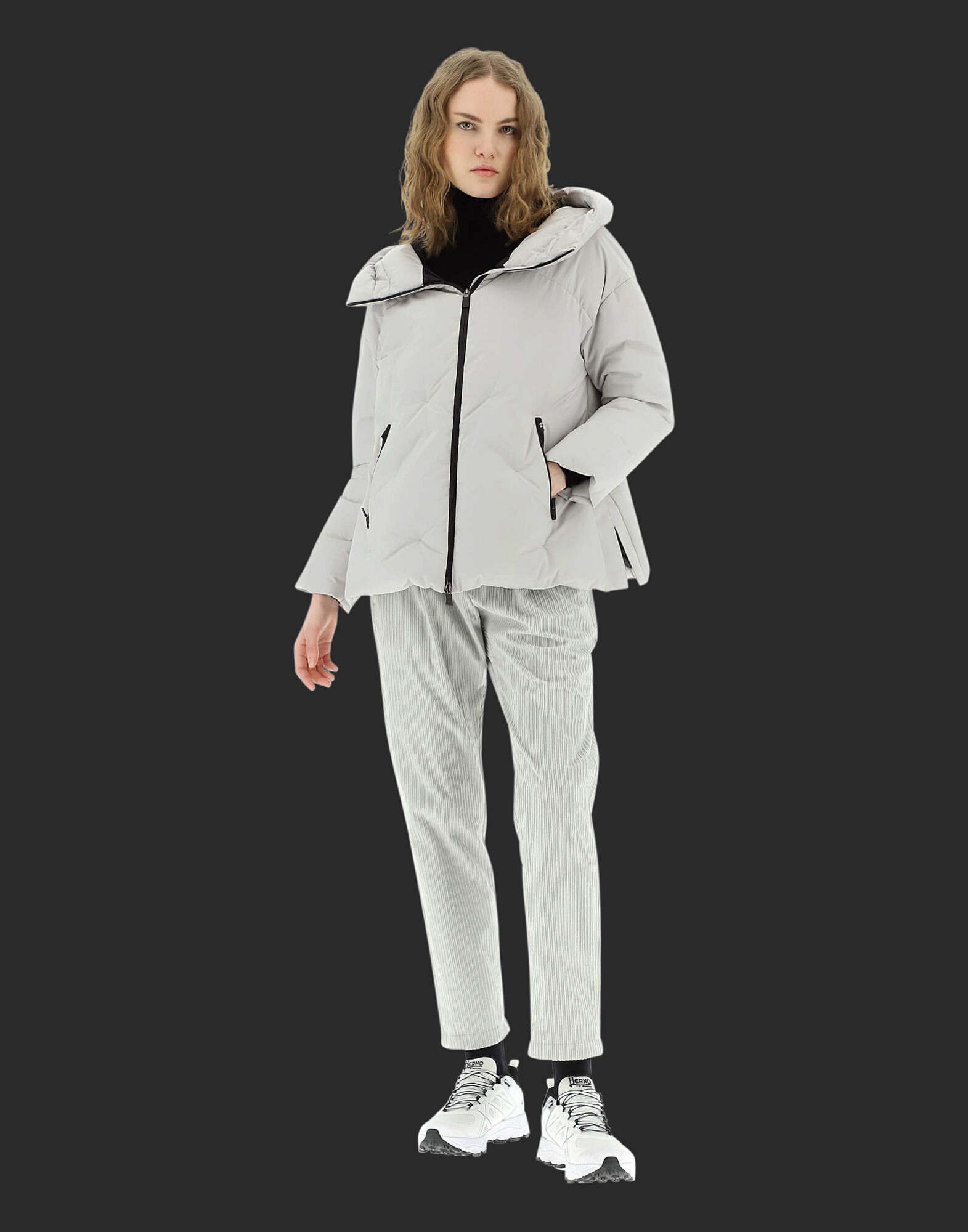 価格 HERNO GI00059DL GORE-TEX ラミナーケープコート tyroleadership.com
