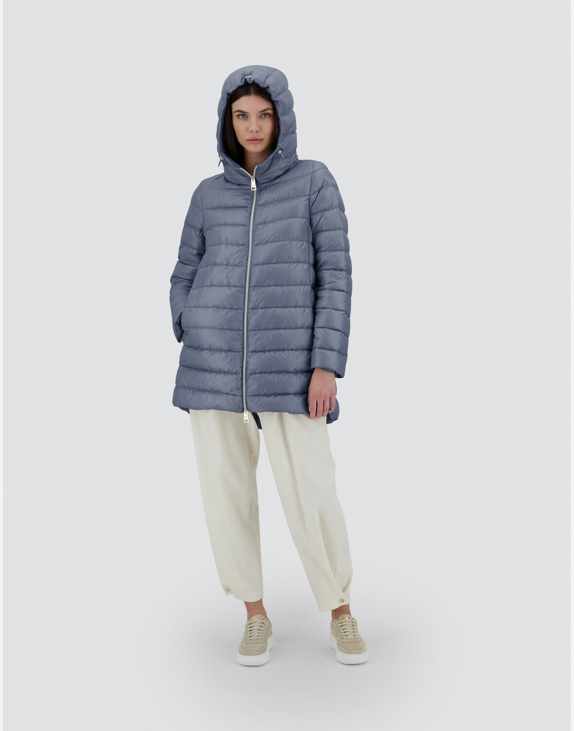 Herno ナイロン ウルトラライト Resort Aシェイプ ジャケット In Light Blue