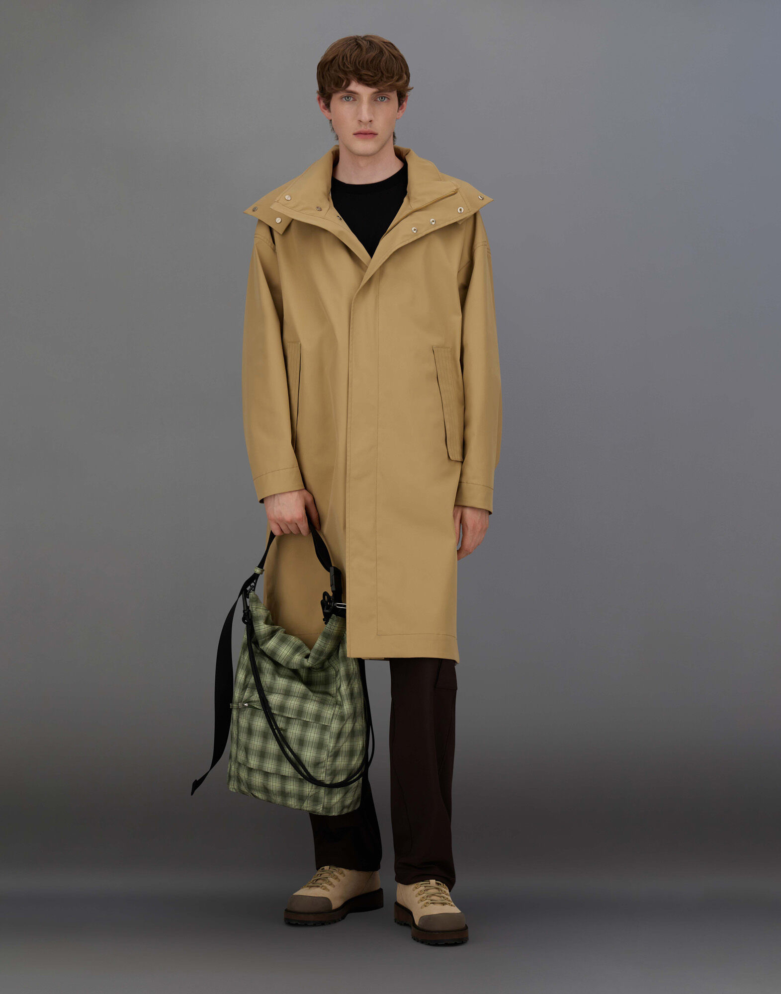 ラミナー 2レイヤーメタリックツイル コート キャメル | Herno® (ヘルノ)