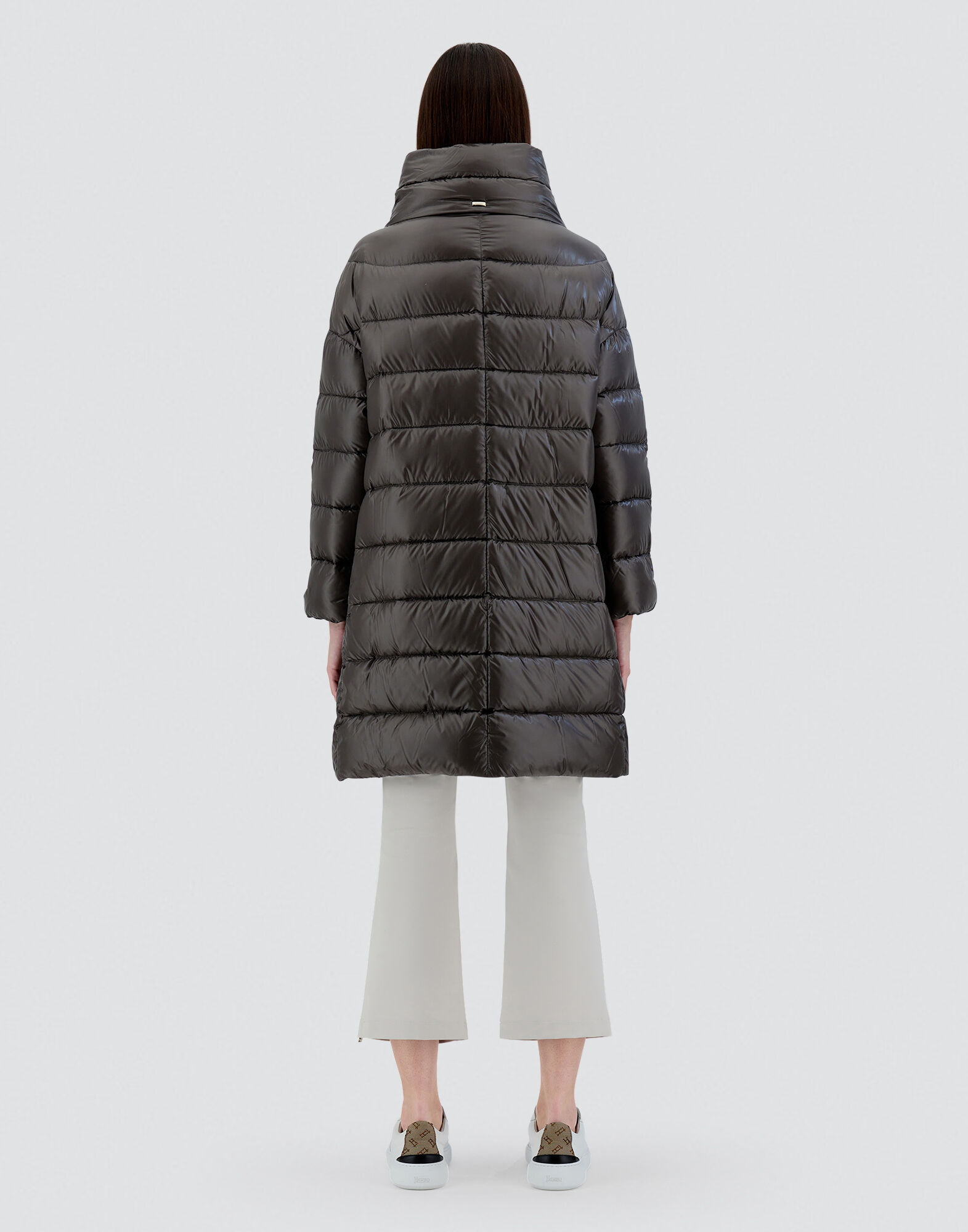 新品！HERNO ヘルノ　ダウンコート　グレー　42 ヘルノ HERNO ダウンコート （Charcoal(ダークグレー