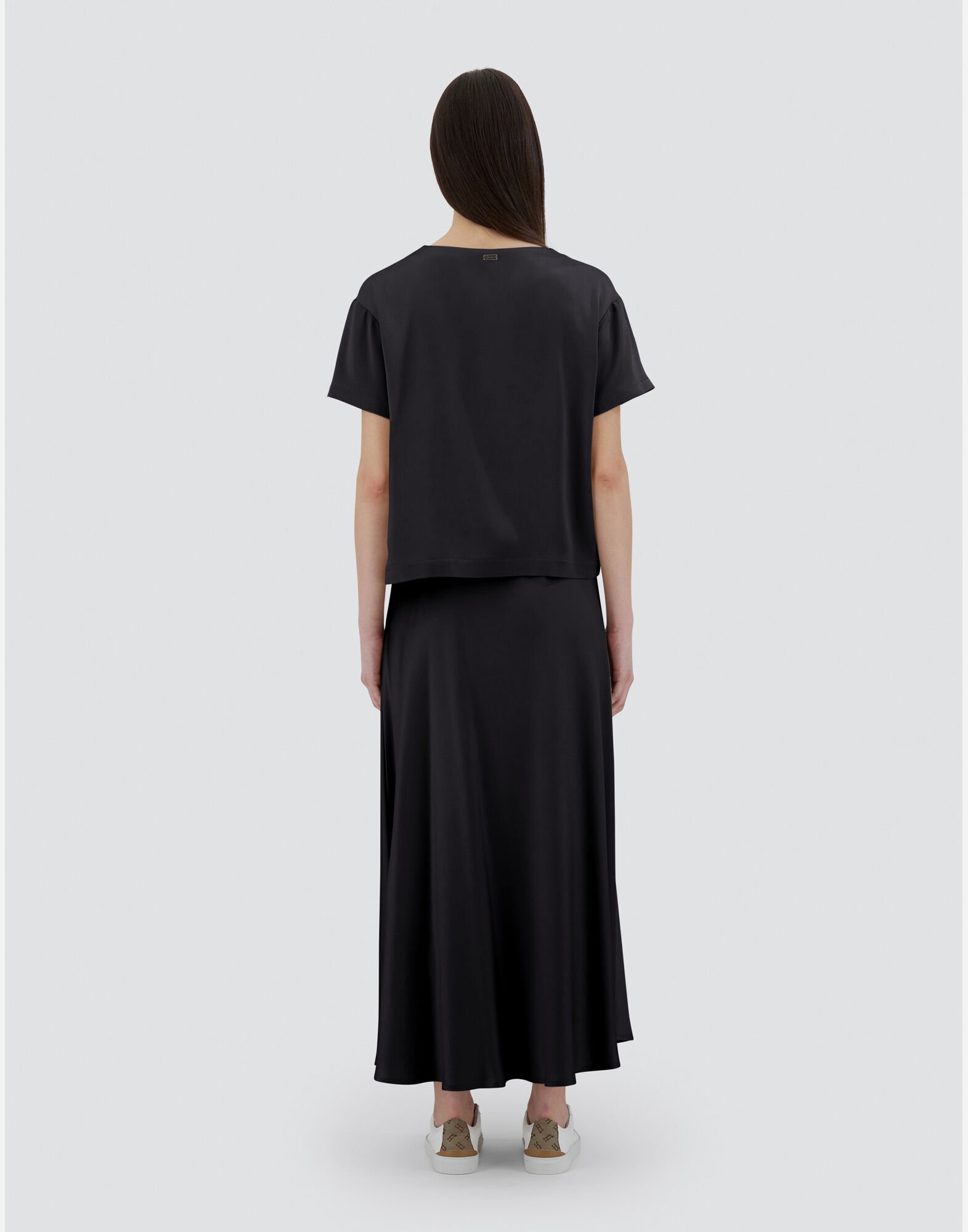 T SHIRT AUS NEW SATIN EFFECT in Schwarz fur Damen Herno
