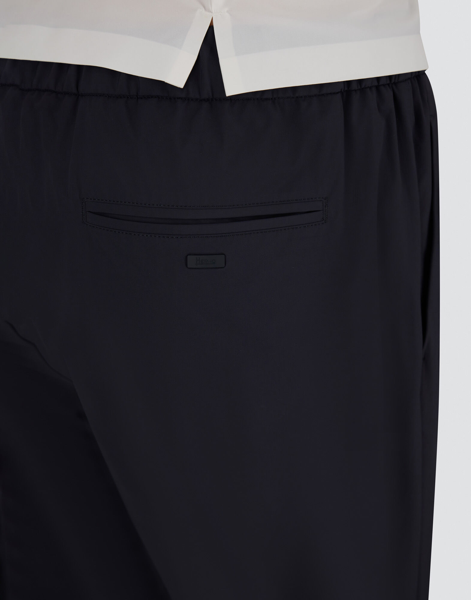 メンズ ナイロンマエストロ パンツ ブルー | Herno® (ヘルノ)