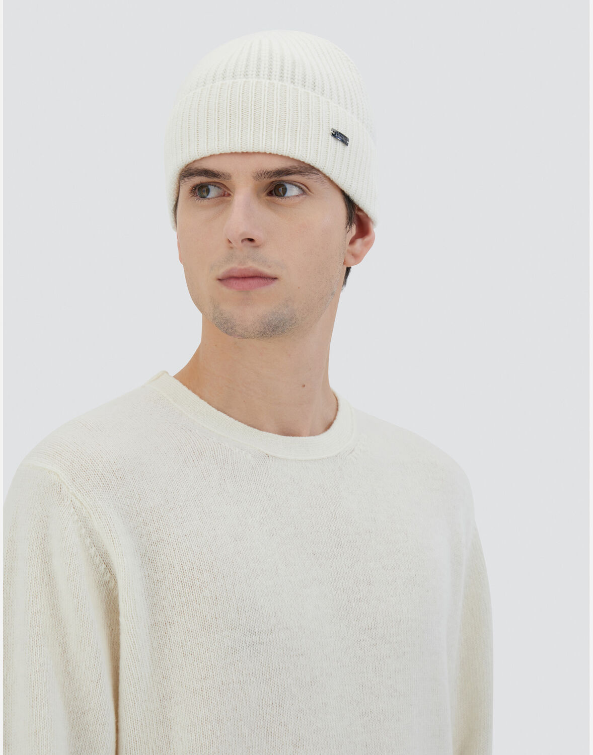 Herno エタニティ カシミヤ ニットキャップ In White