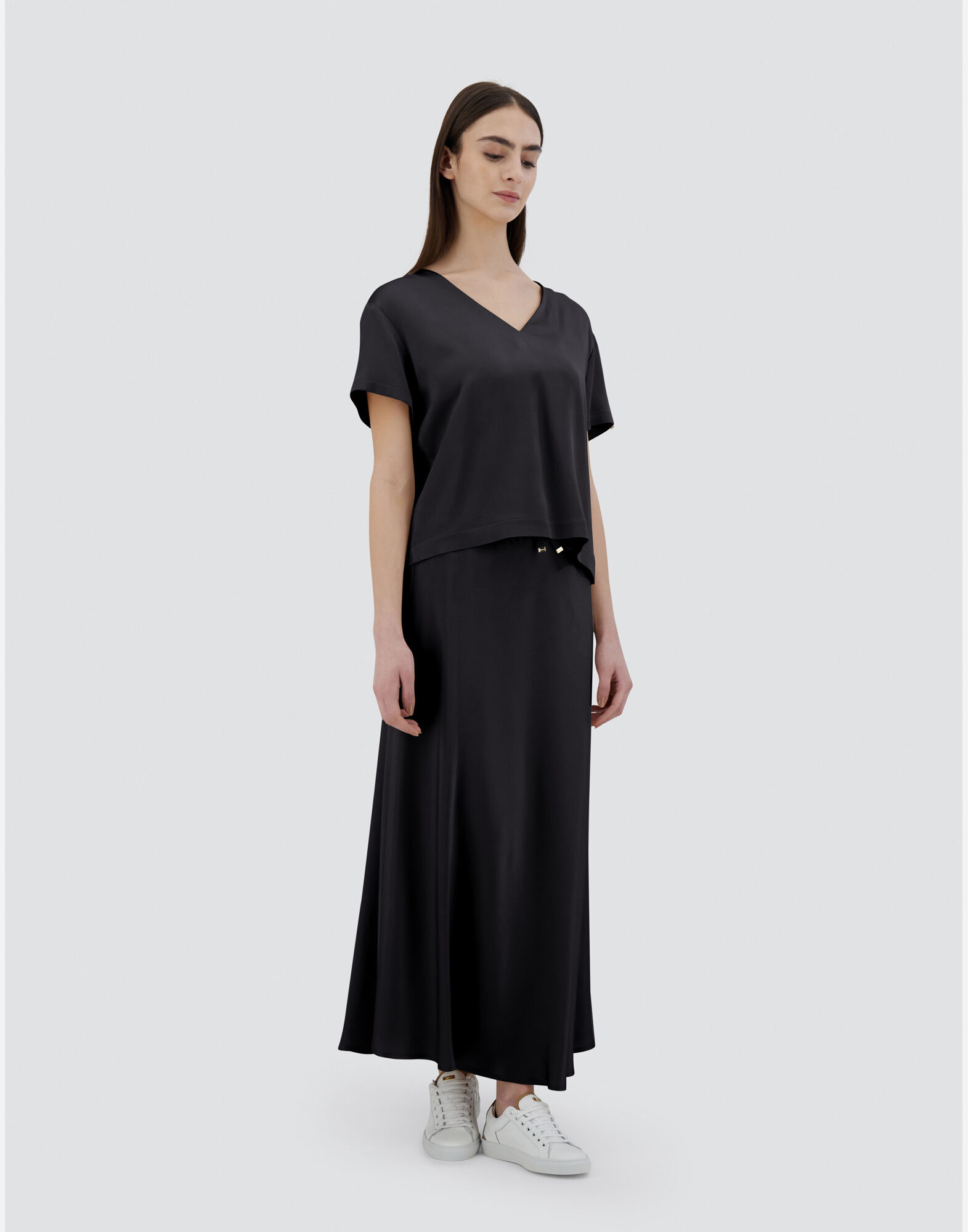 T SHIRT AUS NEW SATIN EFFECT in Schwarz fur Damen Herno