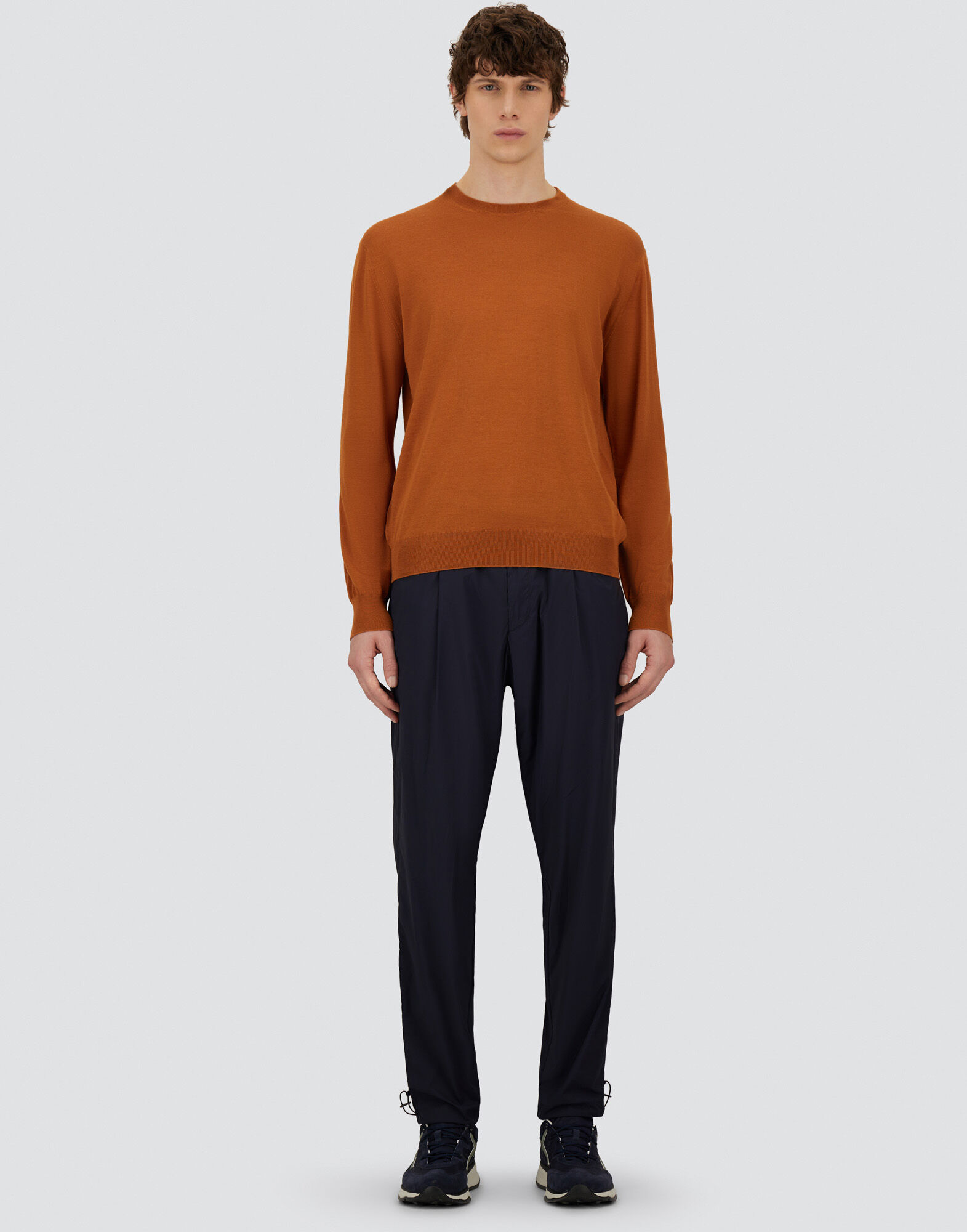 メンズ リゾート ライトストレッチナイロン パンツ ブルー | Herno