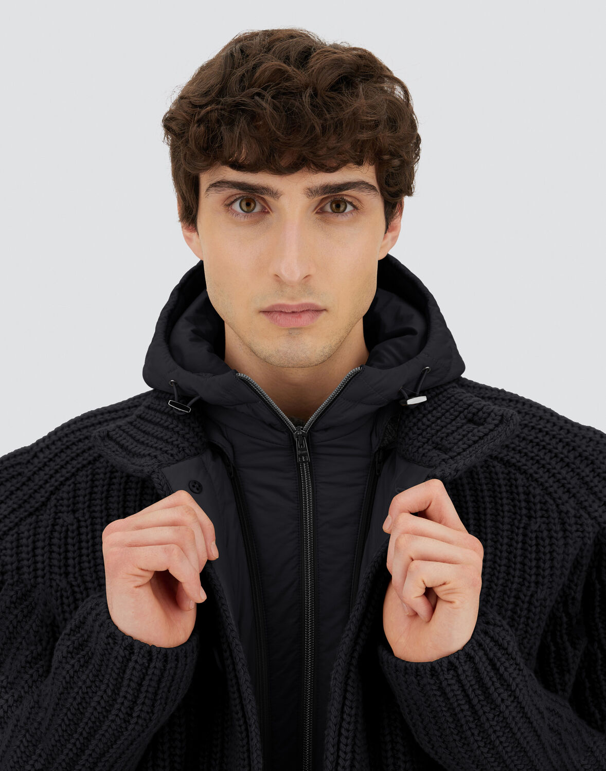 Herno インフィニティウール＆エコアージュ カーディガン In Black