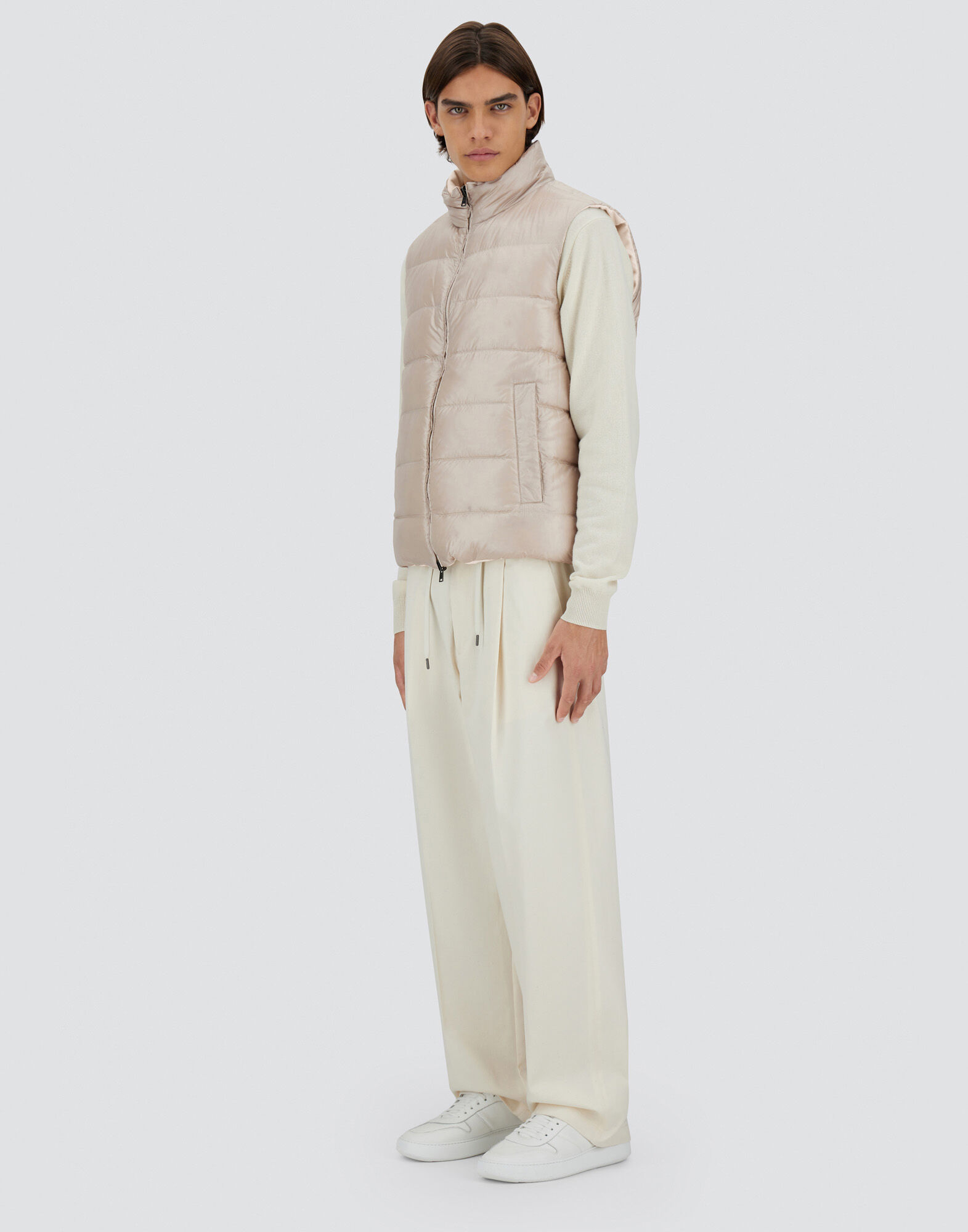 【送料&関税込】Herno Cream Nylon Vest SILK CASHMERE VEST in Chantilly for Men | Herno®