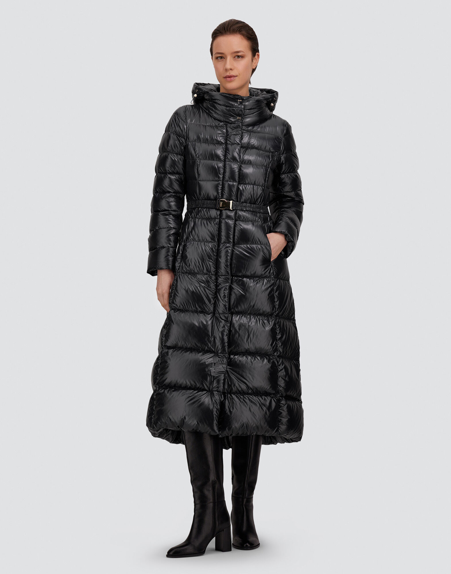 レディース NYLON ULTRALIGHT OVERSIZE JACKET ブラック | Herno® (ヘルノ)
