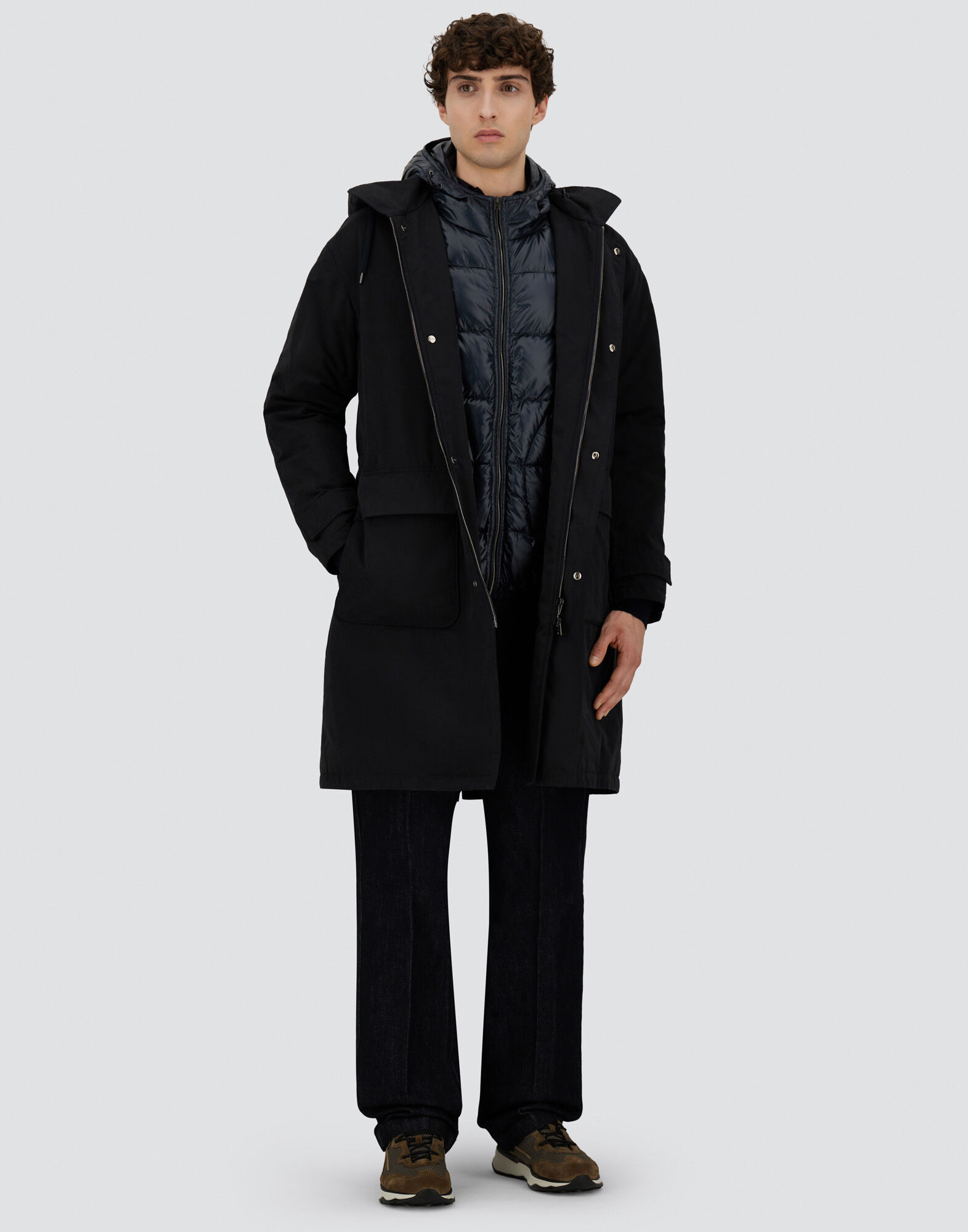 HERNOヘルノリバーシブルロングダウンベストインナー薄手42ネイビー紺色ロゴ有 HERNO（ダウンベスト）のフリマアイテム一覧