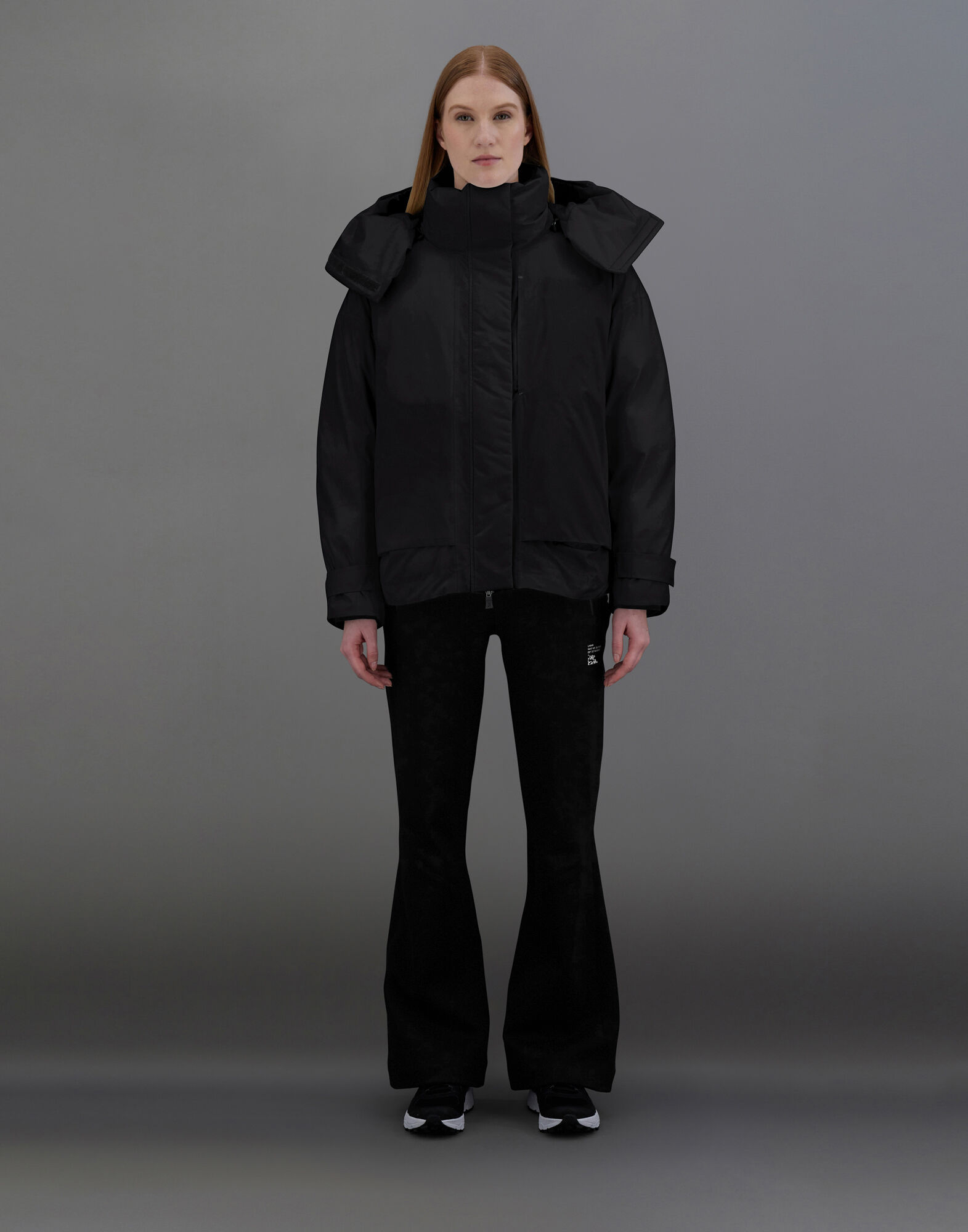 レディース GORE-TEX INFINIUM WINDSTOPPER LAMINAR ジャケット ブラック | Herno® (ヘルノ)