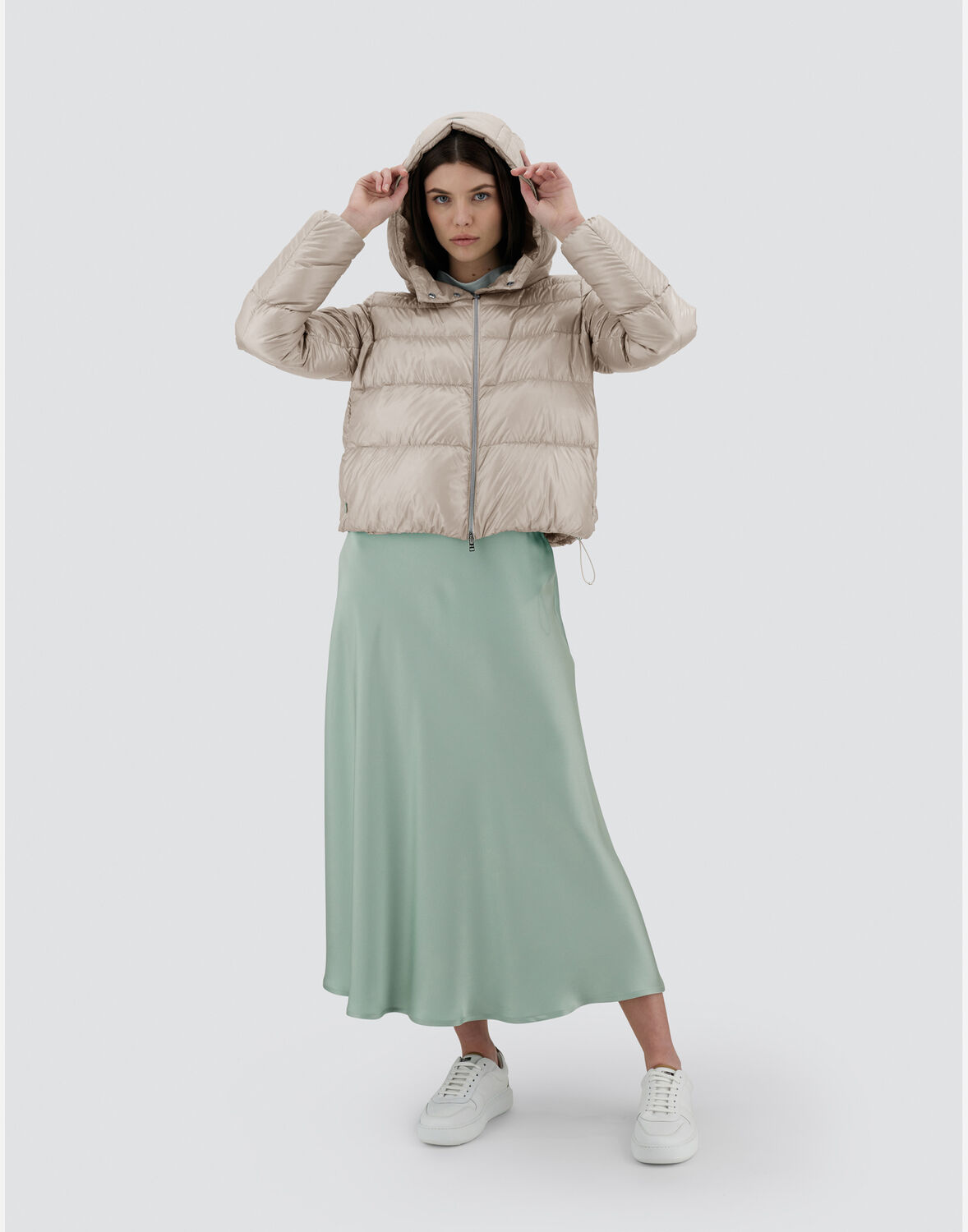 Herno Padded And Quilted Down Jacket In Chantilly