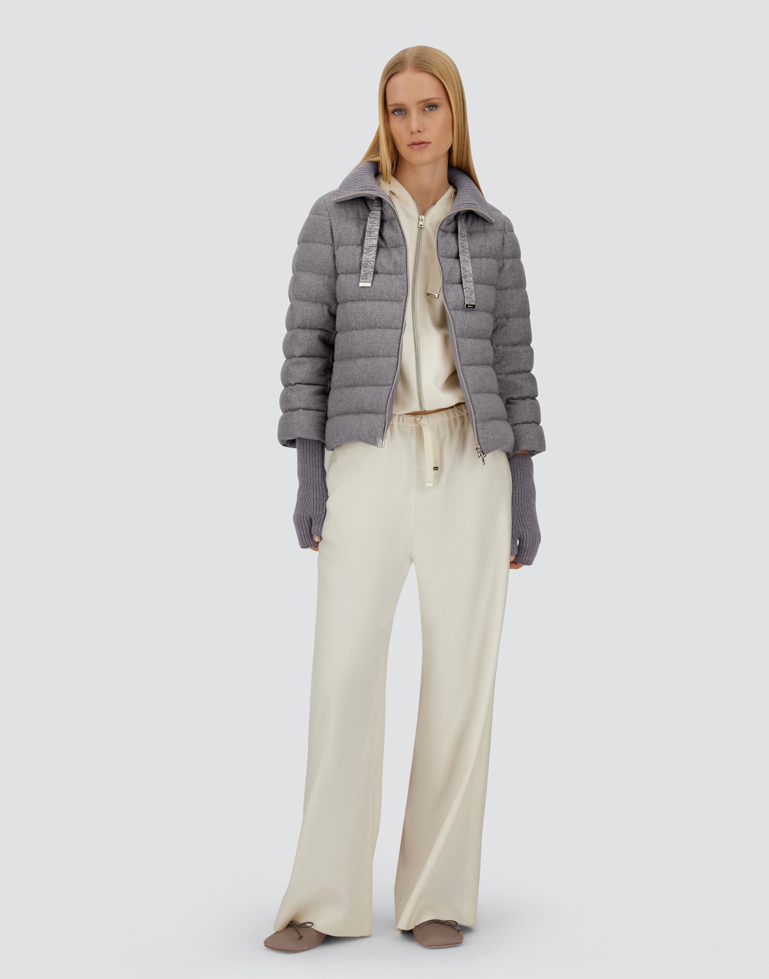 RESORT CAPE IN LUCENT CASHMERE WOOL in Light Grey for Women