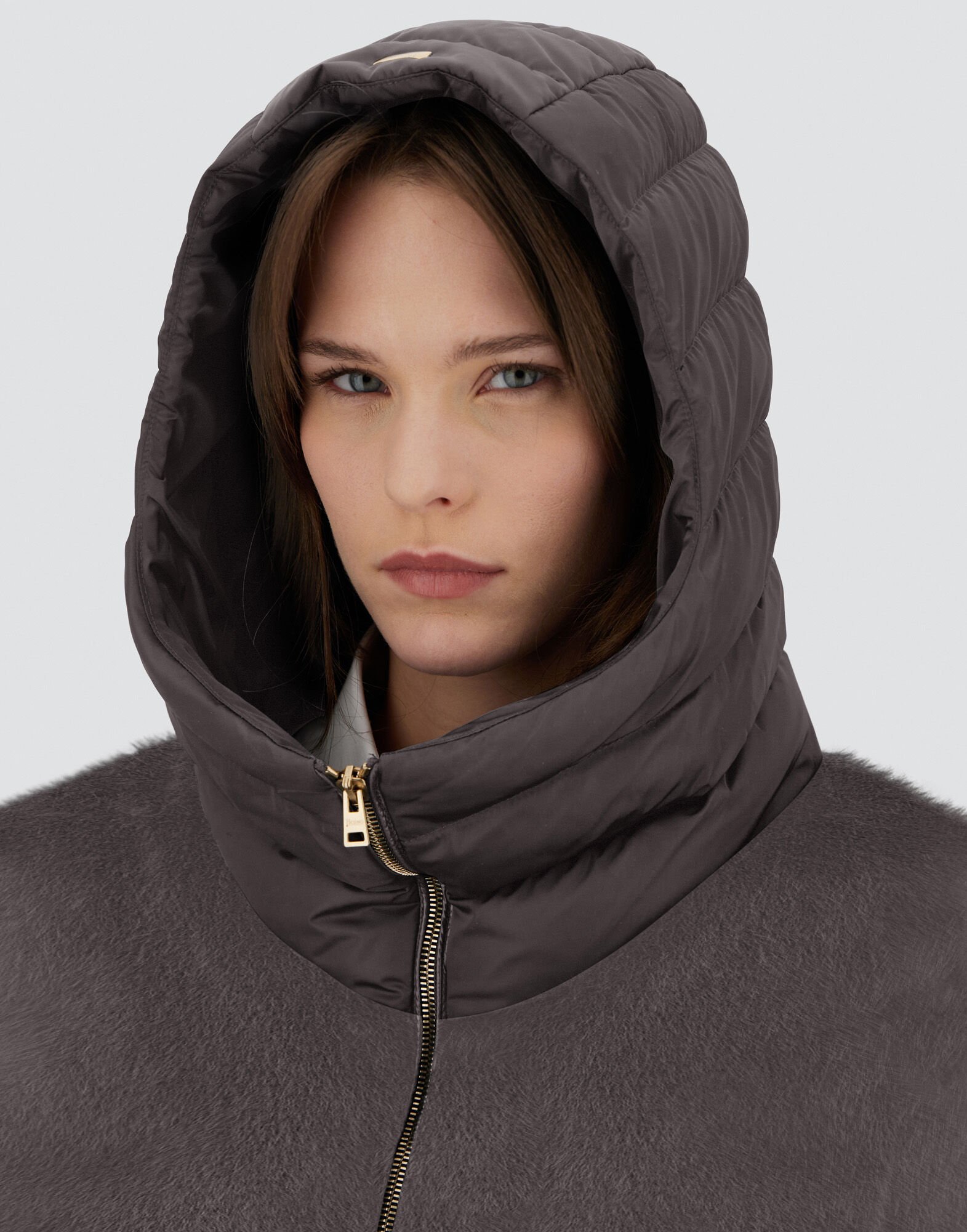 HERNO グレー アウター レディース サテン&レディオルタナティブファー ジャケット