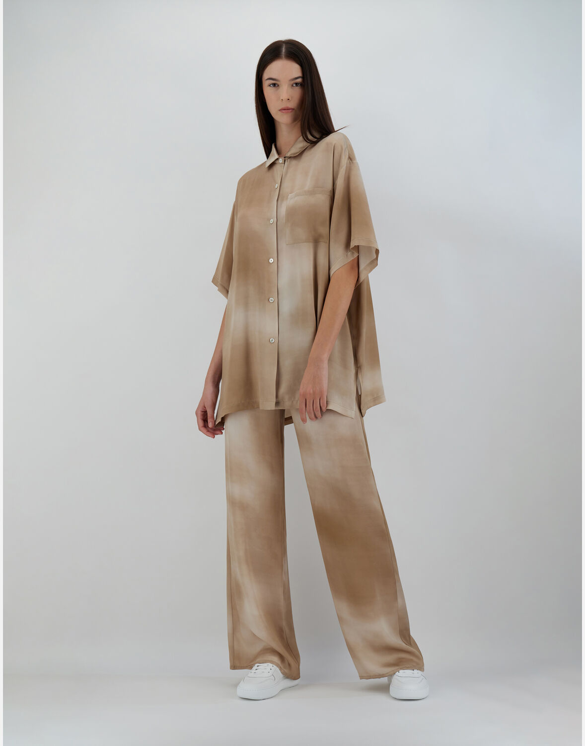 Herno Cloud Silk ショートスリーブ シャツ In Sand