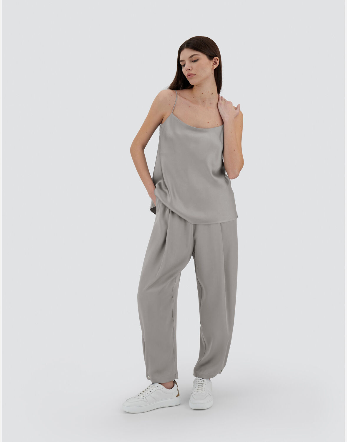 Herno サテンエフェクト Resort トップス In Light Grey
