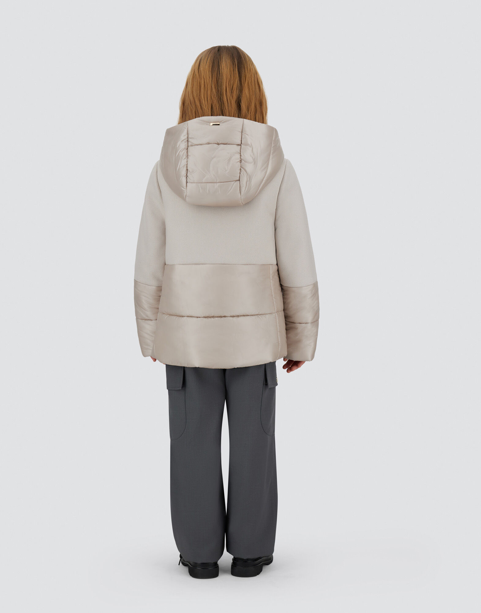 女児 CAPE IN ECOWOOL AND NYLON ULTRALIGHT シャンティイ Herno