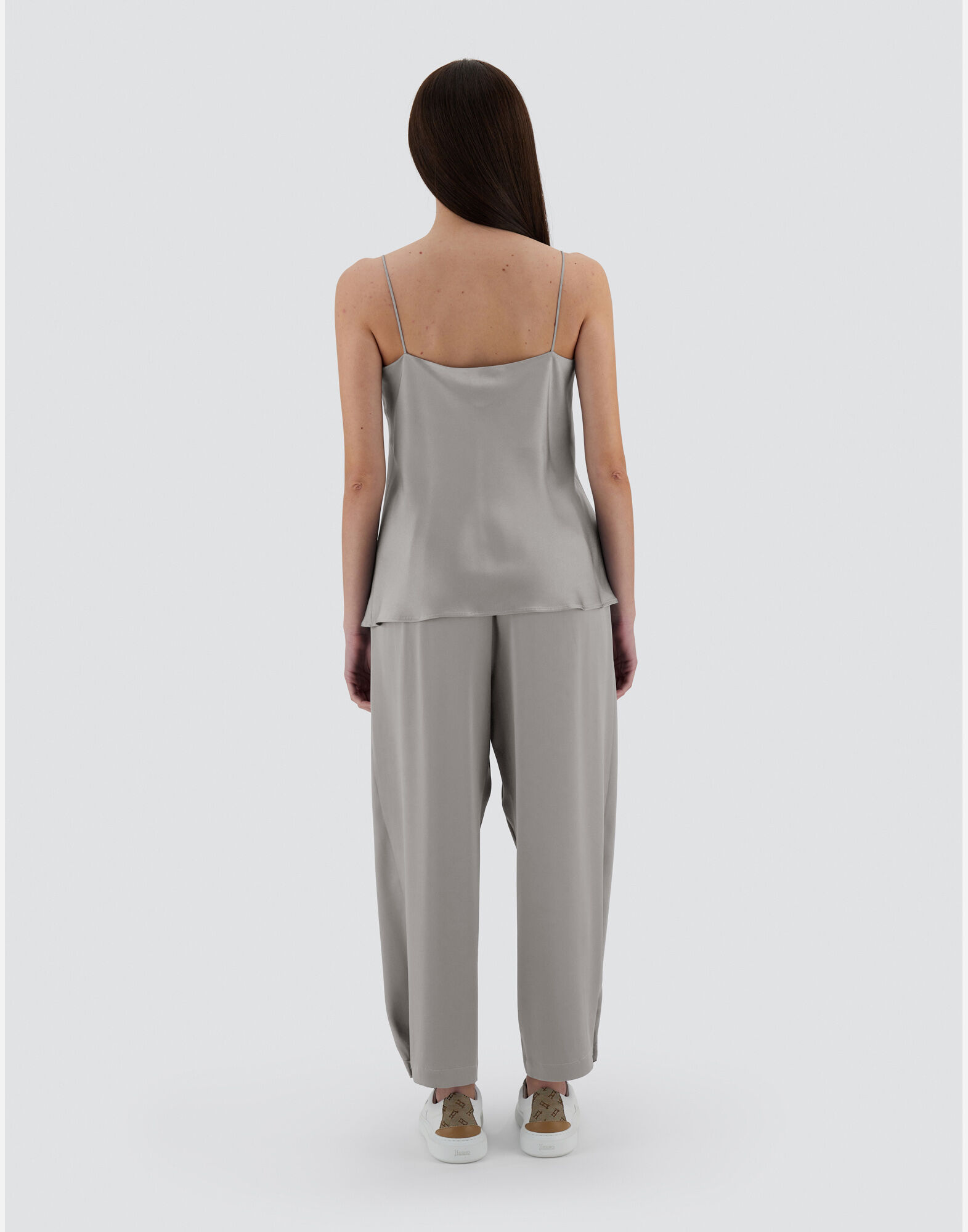 【HERNO】ヘルノ サテンエフェクト RESORT スカート 送料込】HERNO サテンエフェクト RESORT スカート