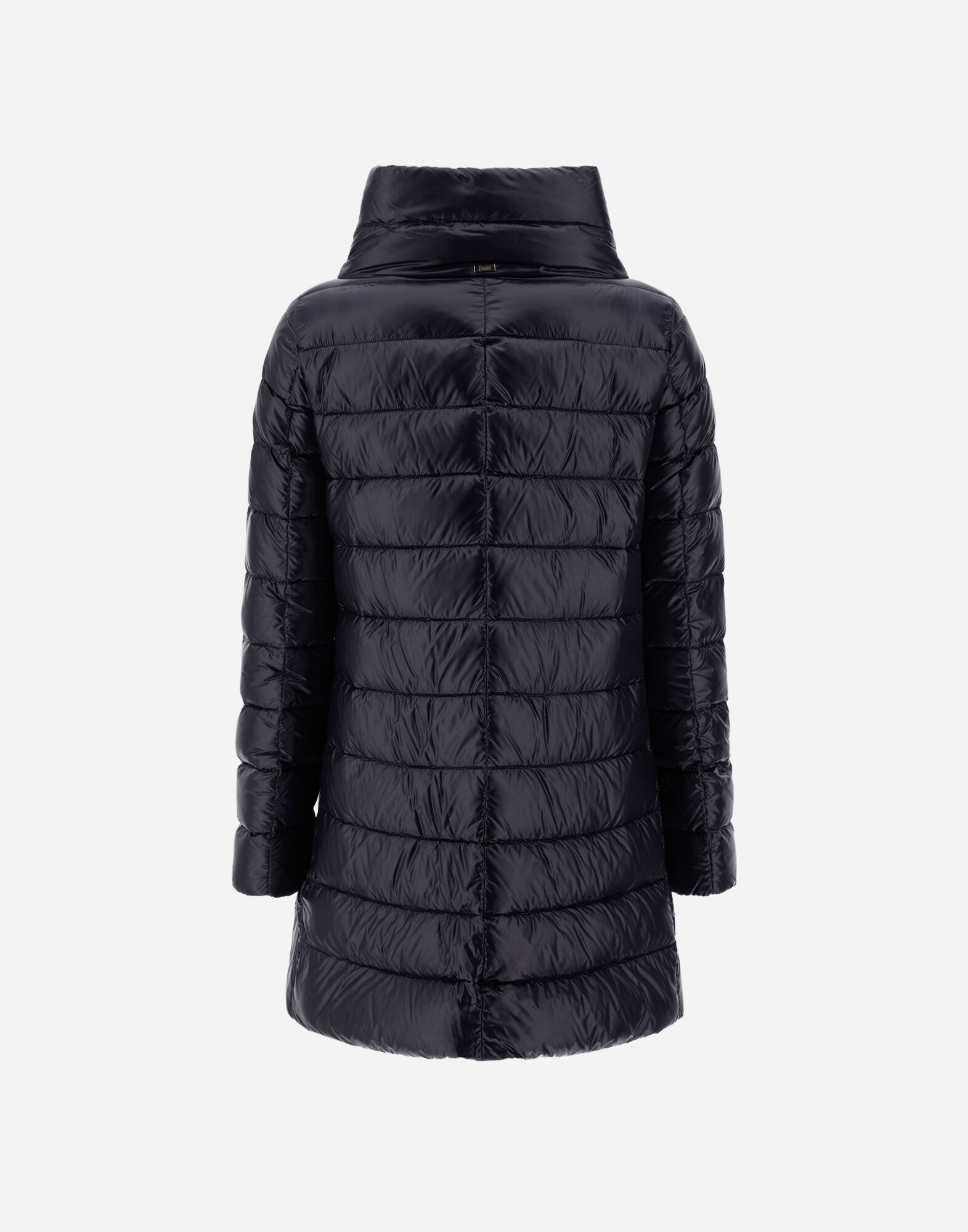 【関税&送料込み】Herno Woman'S Amelia Black Nylon Down Ja AMELIA in Black for Women | Herno®